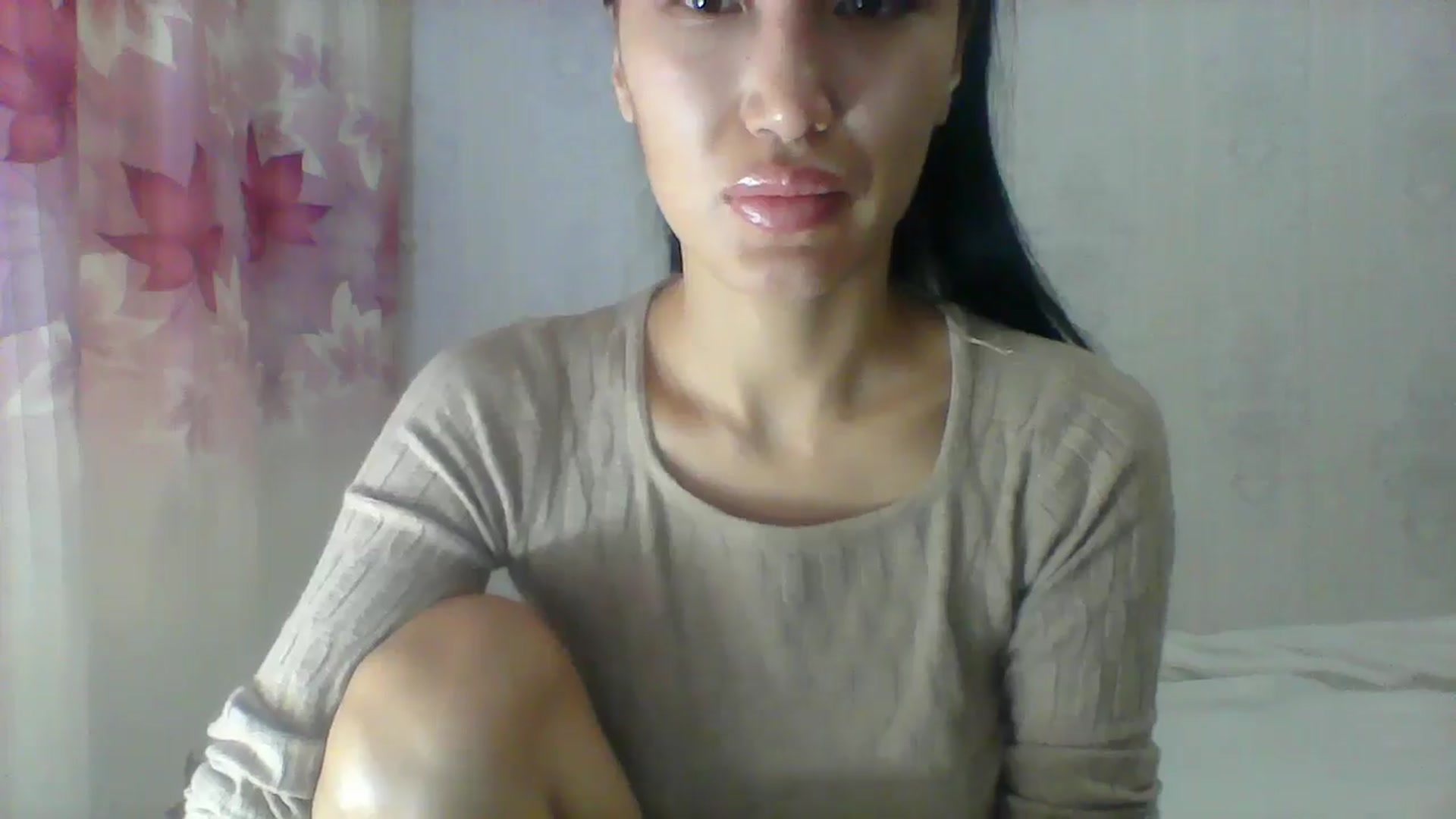 Gallery image thumbnail from SweetRo0mance's myfreecams stream on, 10/24/2024, 05:07 image 2 of 20
