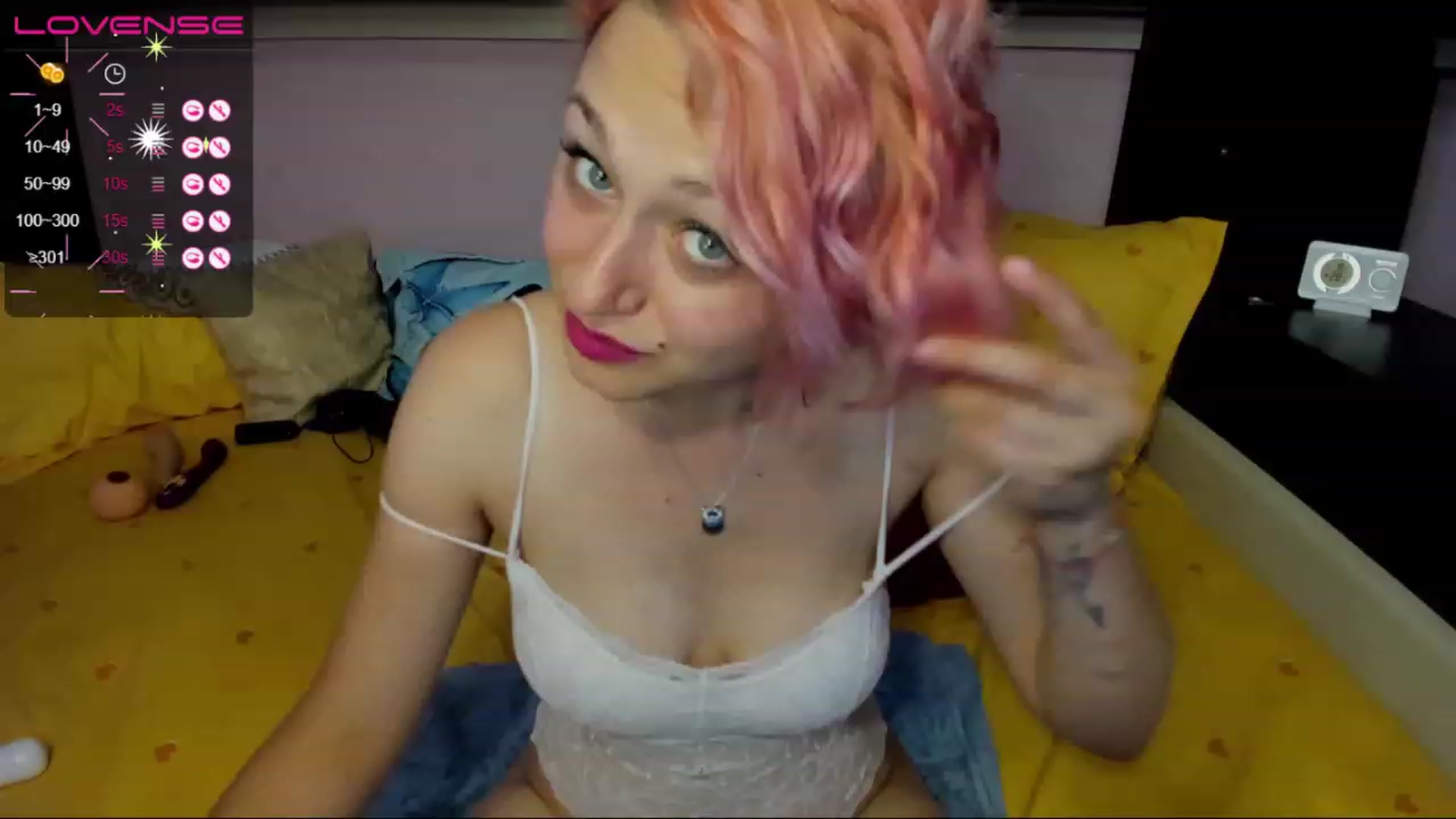 Gallery image thumbnail from SweetSandra01's myfreecams stream on, 07/20/2023, 13:36 image 11 of 20