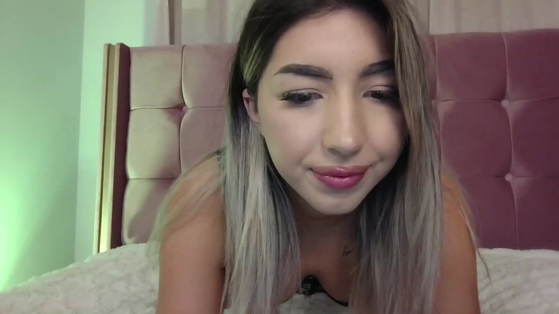Gallery image thumbnail from SweetSin's myfreecams stream on, 11/14/2023, 14:10 image 5 of 20