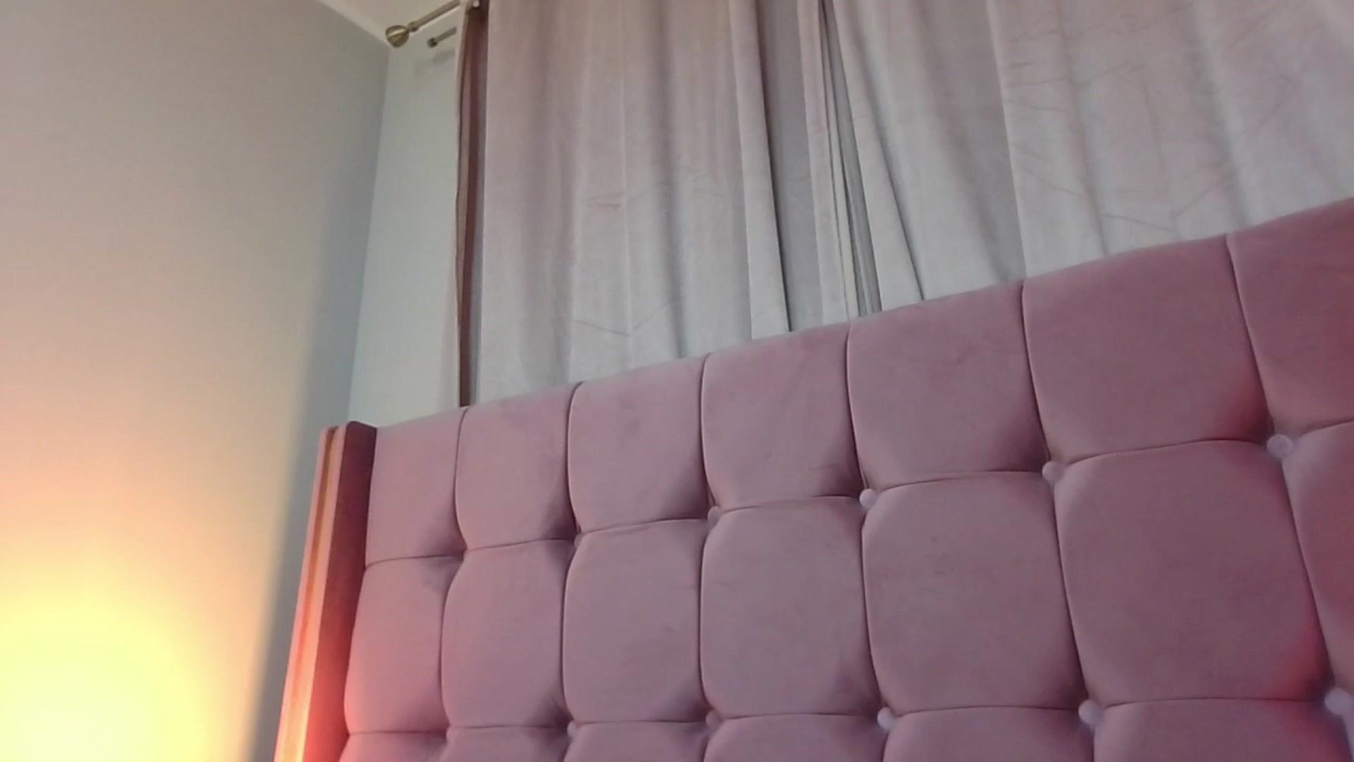 Gallery image thumbnail from SweetSin's myfreecams stream on, 11/16/2023, 19:52 image 14 of 20