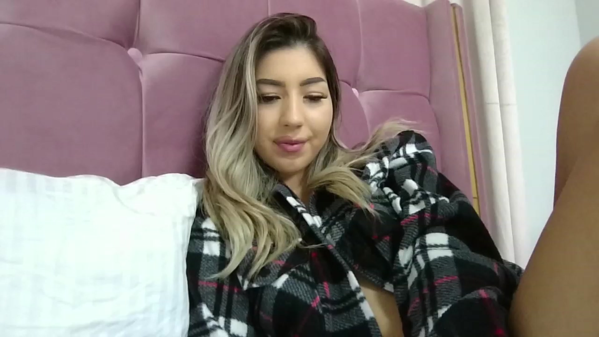 Gallery image thumbnail from SweetSin's myfreecams stream on, 11/21/2023, 21:52 image 20 of 20