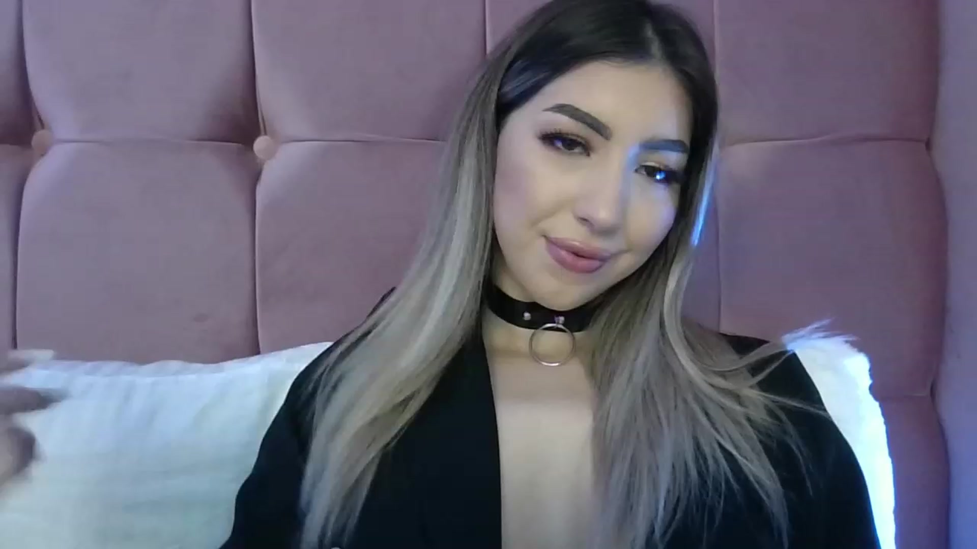 Gallery image thumbnail from SweetSin's myfreecams stream on, 11/24/2023, 21:51 image 2 of 20