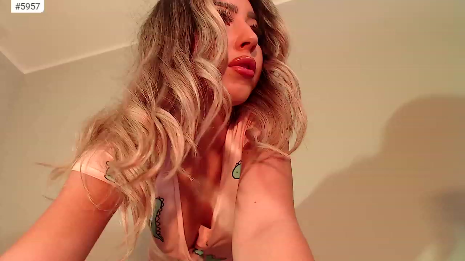 Gallery image thumbnail from SweetSin's myfreecams stream on, 12/12/2023, 10:49 image 6 of 20