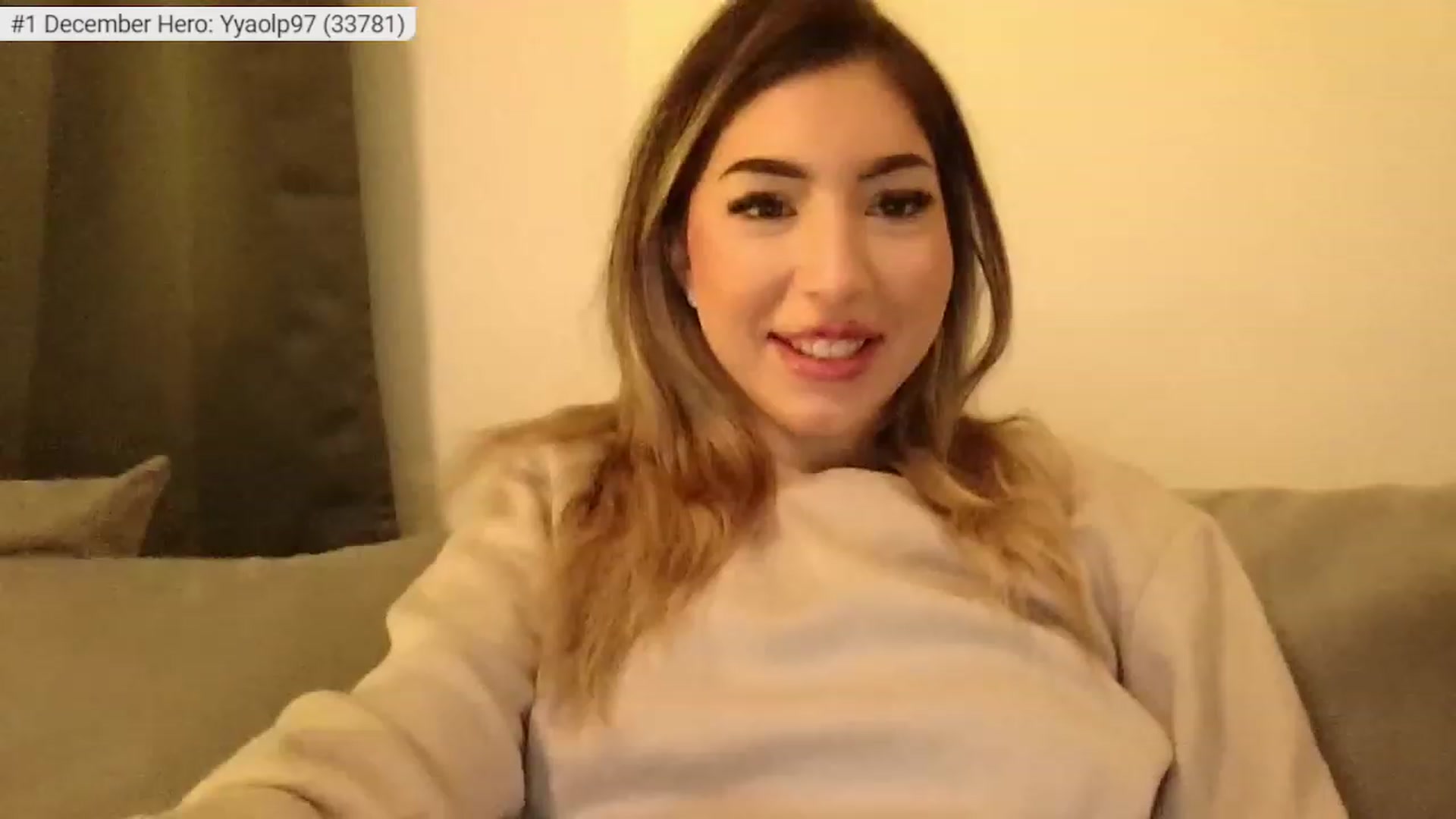 Gallery image thumbnail from SweetSin's myfreecams stream on, 12/17/2023, 16:54 image 13 of 20