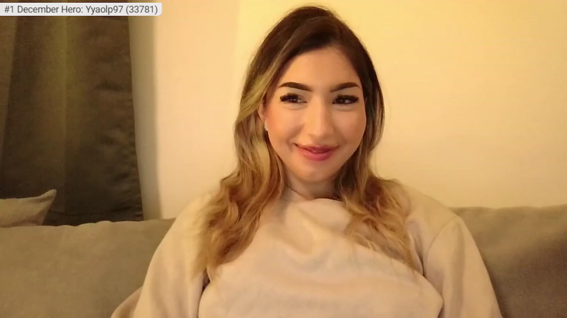 Gallery image thumbnail from SweetSin's myfreecams stream on, 12/17/2023, 16:54 image 12 of 20