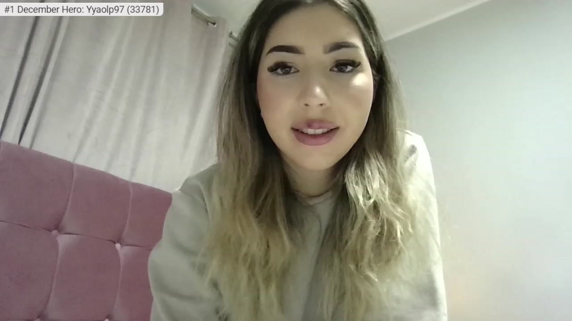Gallery image thumbnail from SweetSin's myfreecams stream on, 12/17/2023, 18:46 image 7 of 20