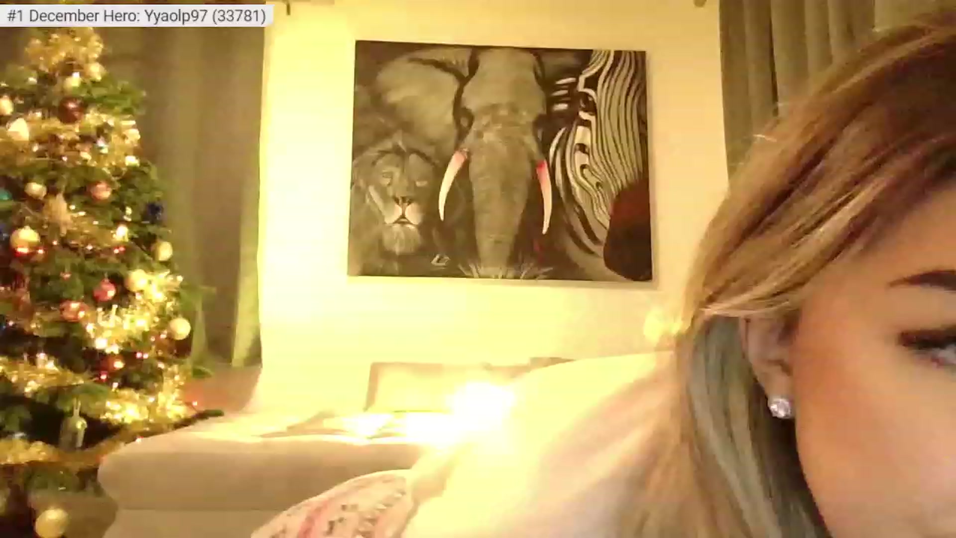Gallery image thumbnail from SweetSin's myfreecams stream on, 12/17/2023, 18:46 image 6 of 20