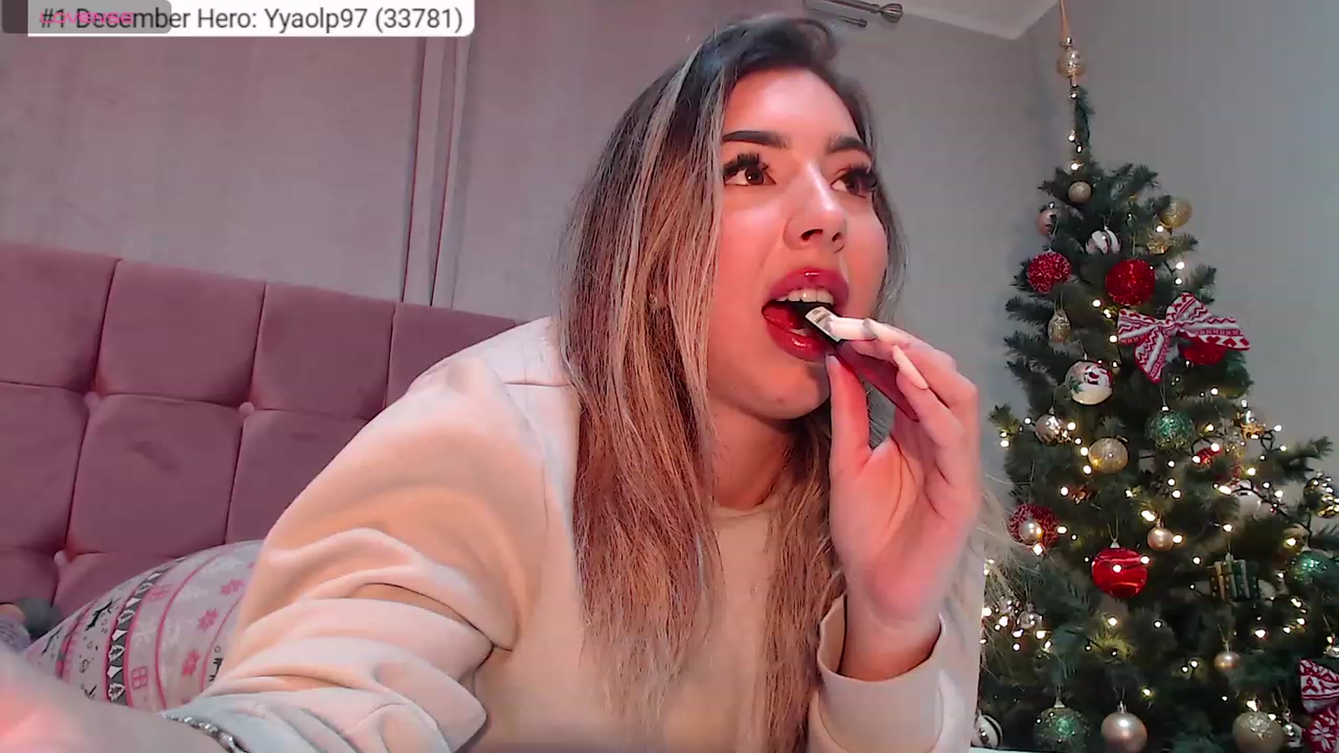 Gallery image thumbnail from SweetSin's myfreecams stream on, 12/17/2023, 19:36 image 12 of 20