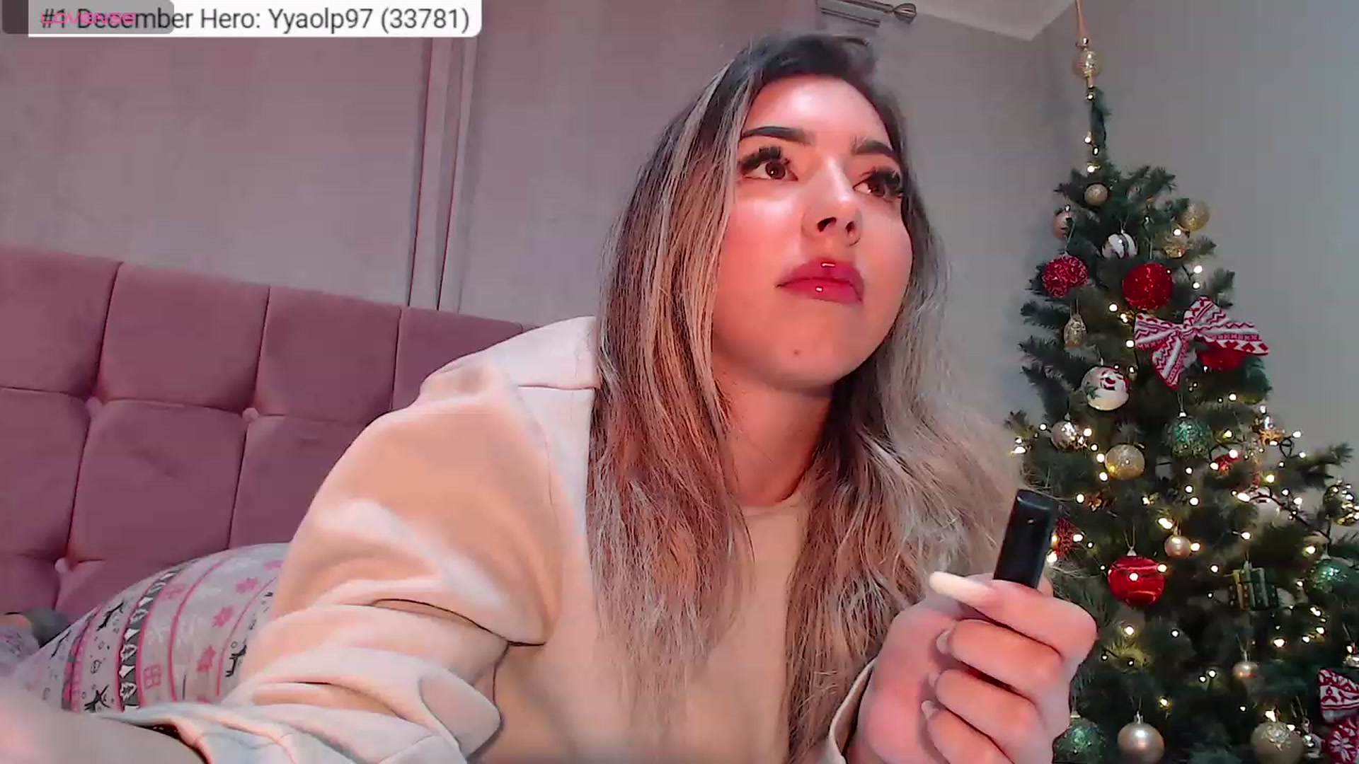 Gallery image thumbnail from SweetSin's myfreecams stream on, 12/17/2023, 19:36 image 11 of 20