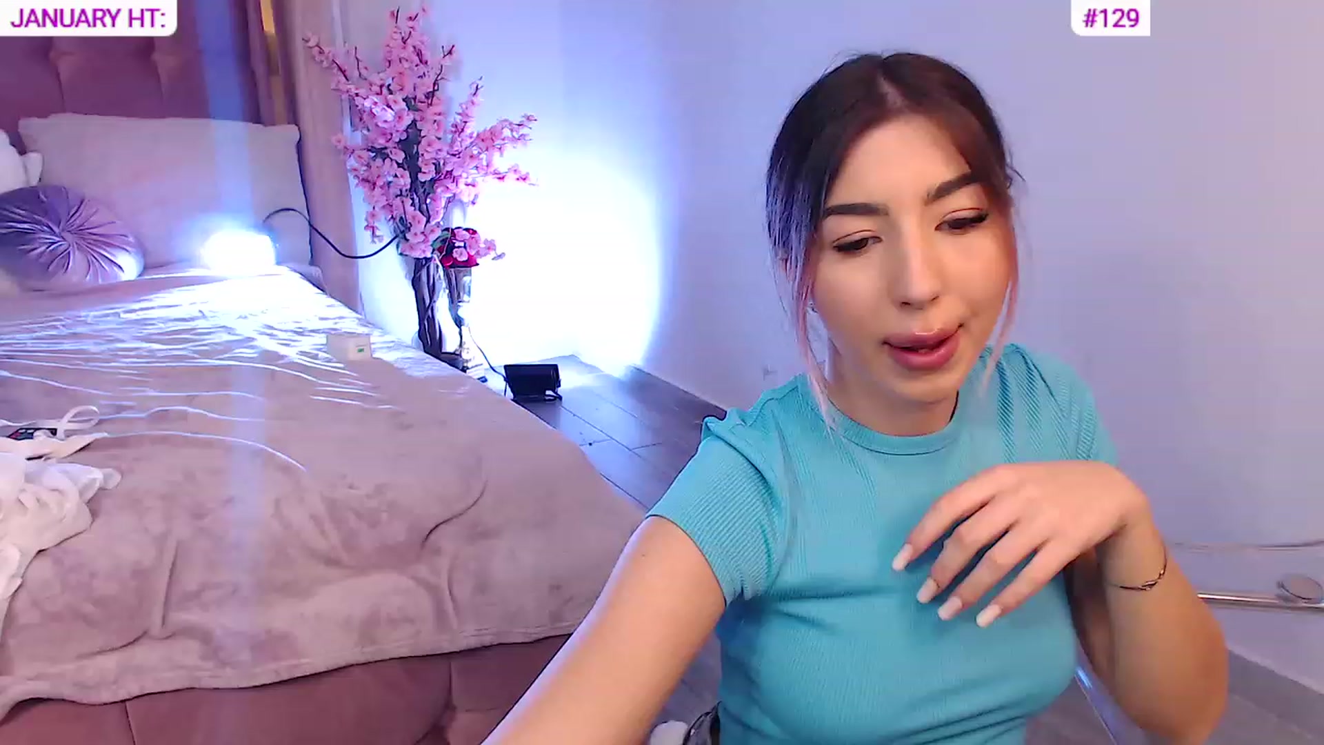 Gallery image thumbnail from SweetSin's myfreecams stream on, 01/10/2024, 17:29 image 8 of 20