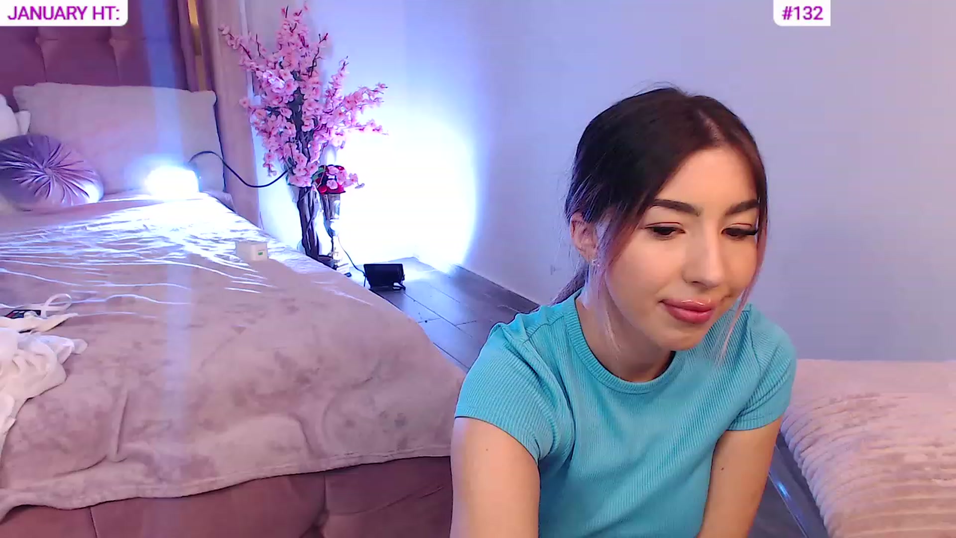 Gallery image thumbnail from SweetSin's myfreecams stream on, 01/10/2024, 17:29 image 4 of 20