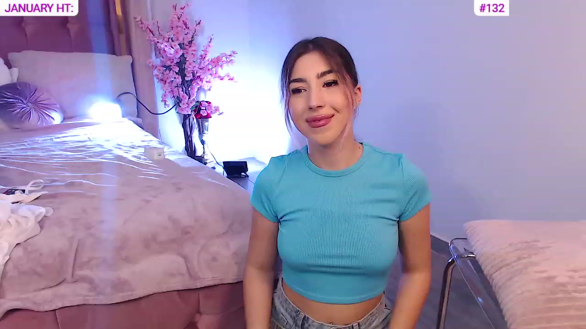 Gallery image thumbnail from SweetSin's myfreecams stream on, 01/10/2024, 17:29 image 3 of 20