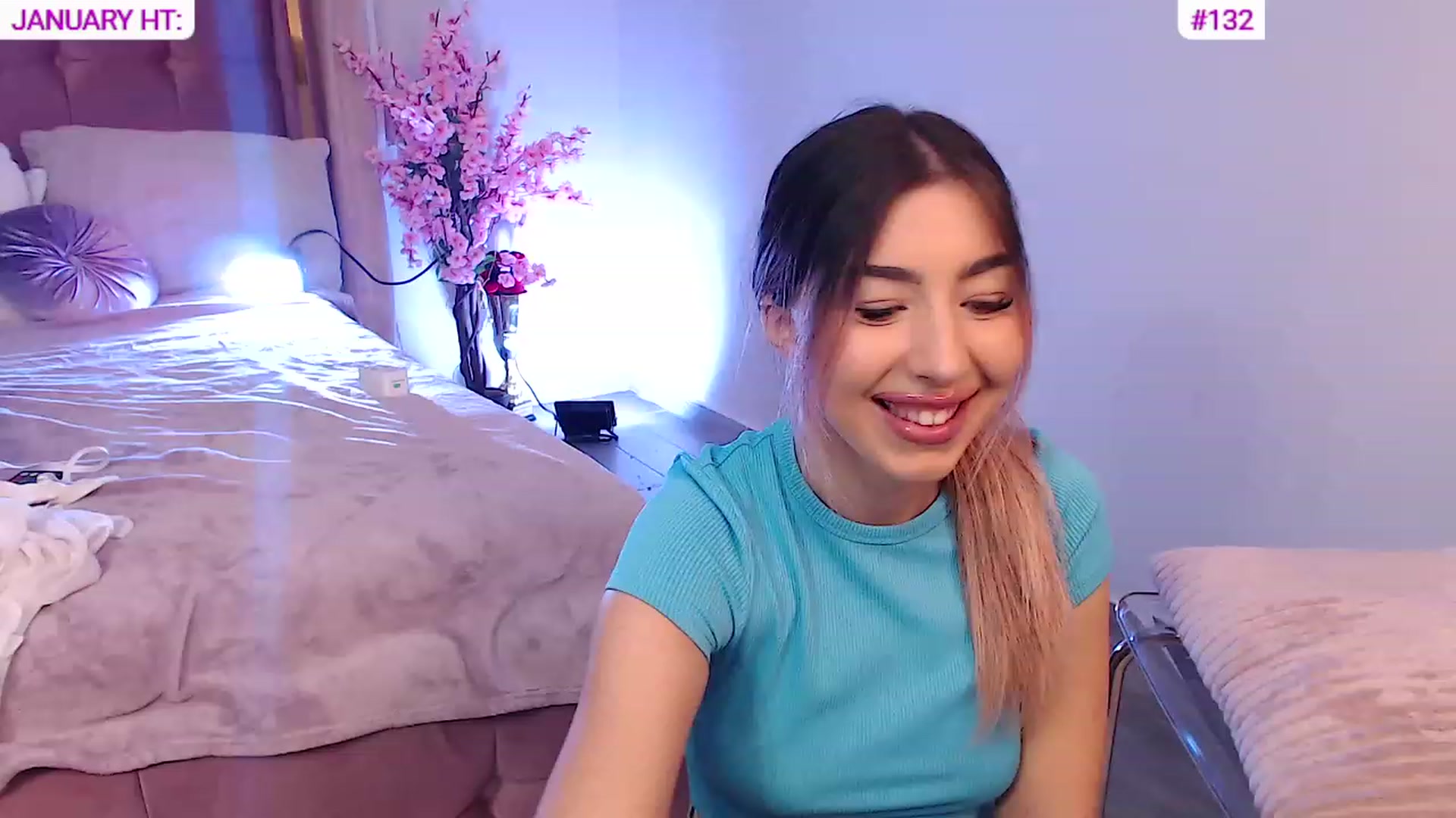 Gallery image thumbnail from SweetSin's myfreecams stream on, 01/10/2024, 17:29 image 5 of 20