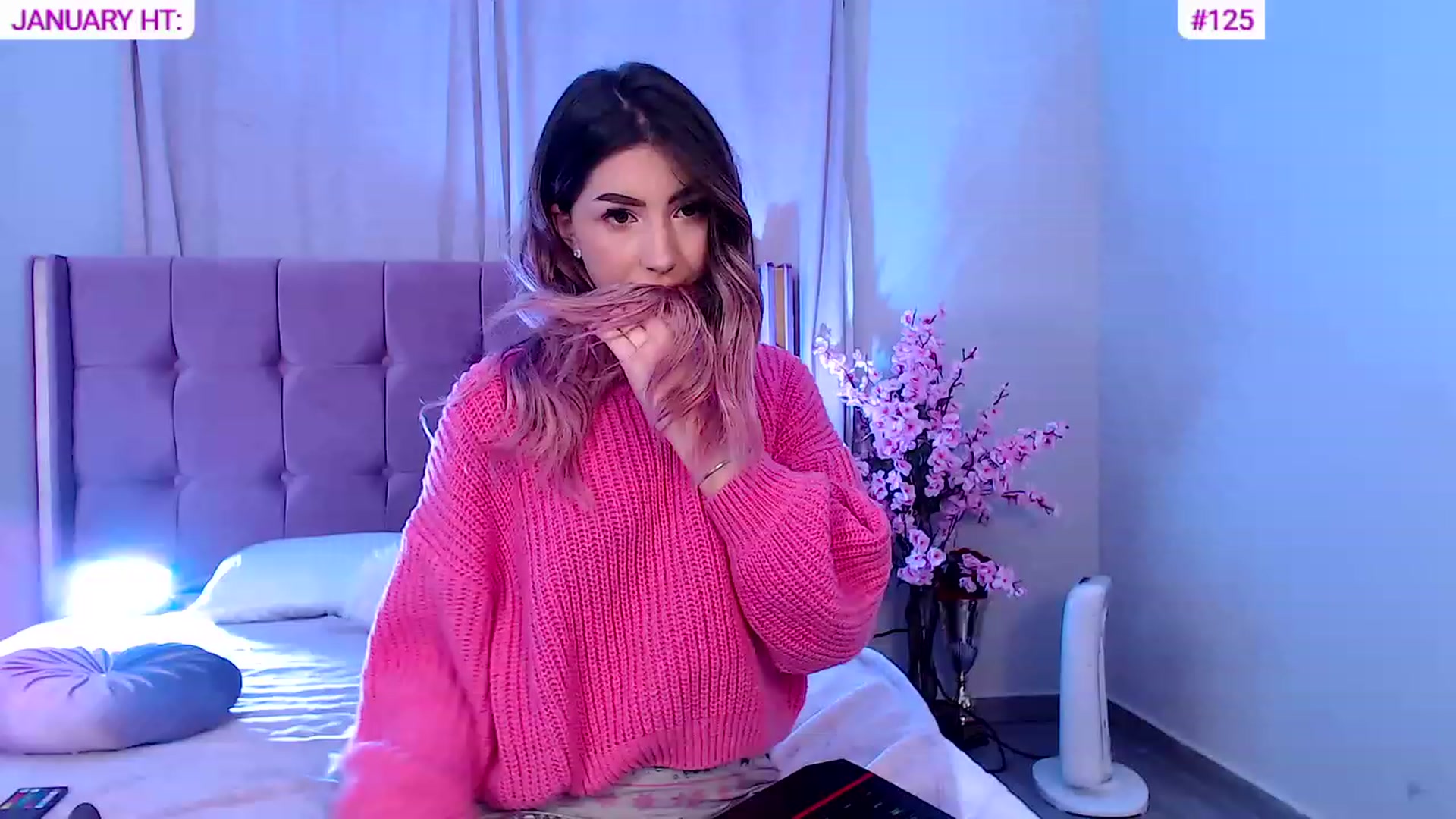 Gallery image thumbnail from SweetSin's myfreecams stream on, 01/11/2024, 23:30 image 17 of 20