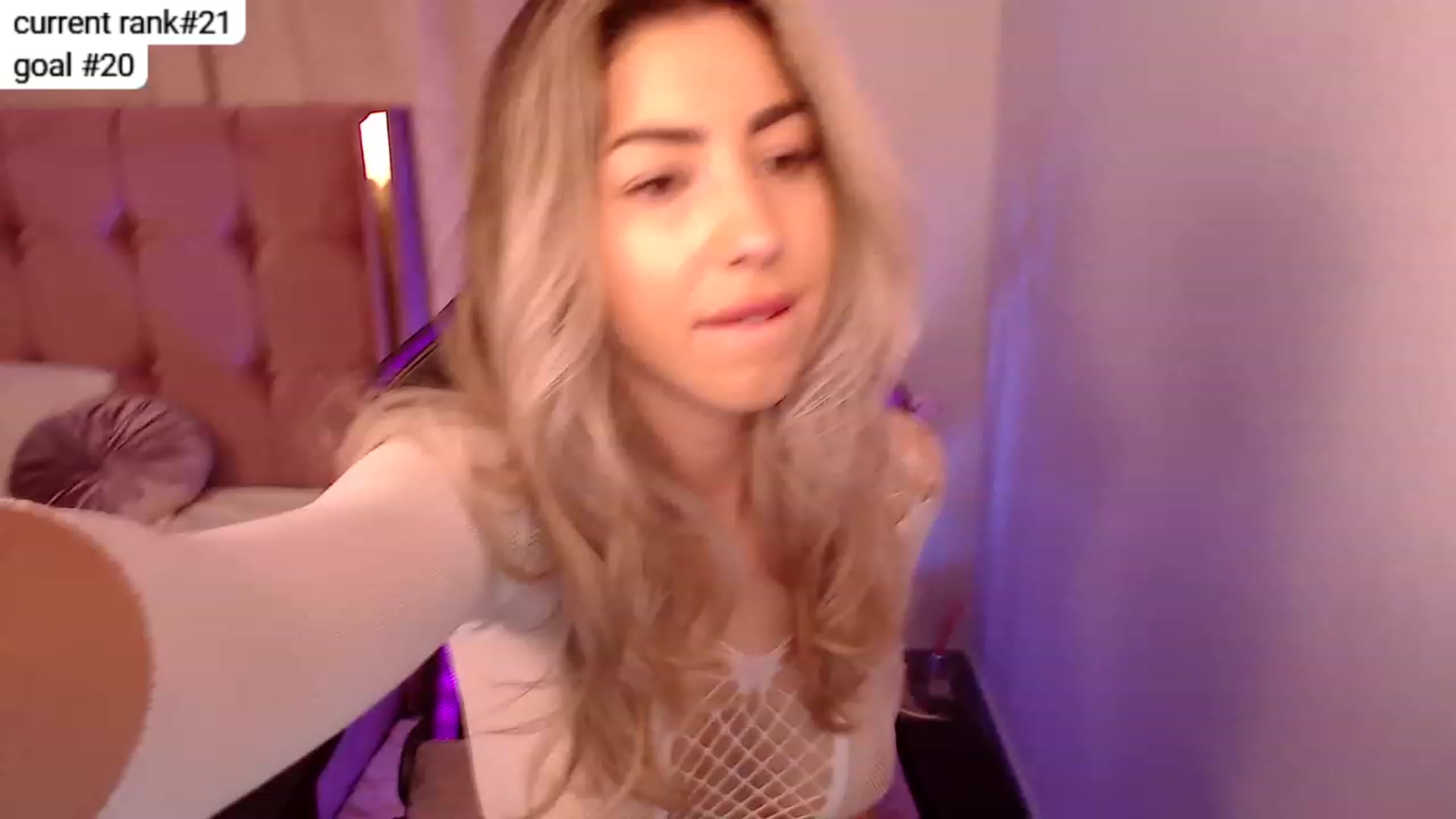 Gallery image thumbnail from SweetSin's myfreecams stream on, 03/01/2024, 15:32 image 4 of 20