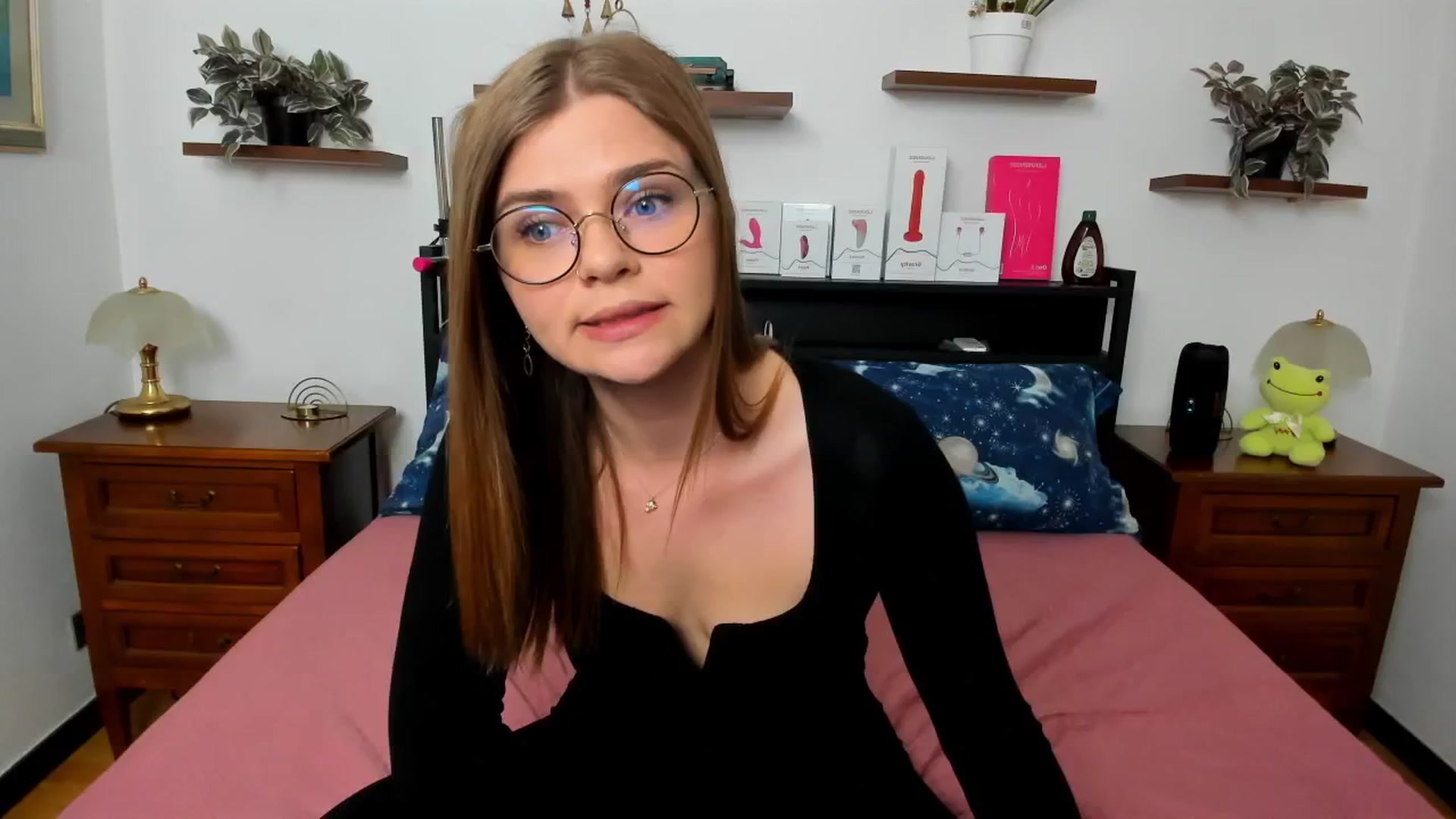 Gallery image thumbnail from SweetSinme's myfreecams stream on, 04/16/2026, 10:59 image 3 of 20