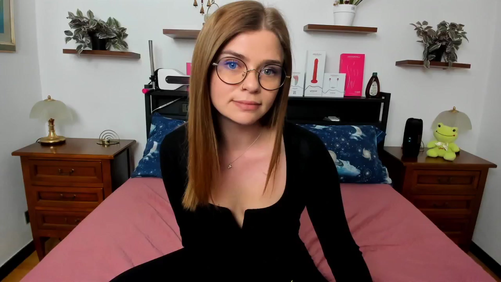 Gallery image thumbnail from SweetSinme's myfreecams stream on, 04/16/2026, 10:59 image 4 of 20