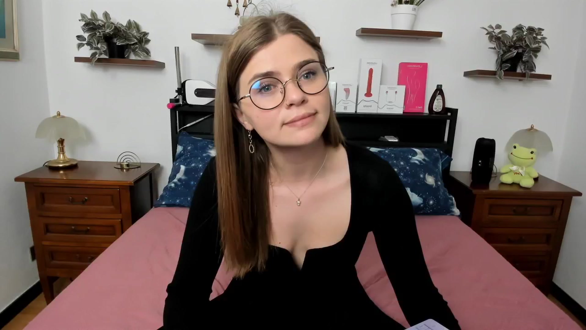 Gallery image thumbnail from SweetSinme's myfreecams stream on, 04/16/2026, 14:29 image 1 of 20