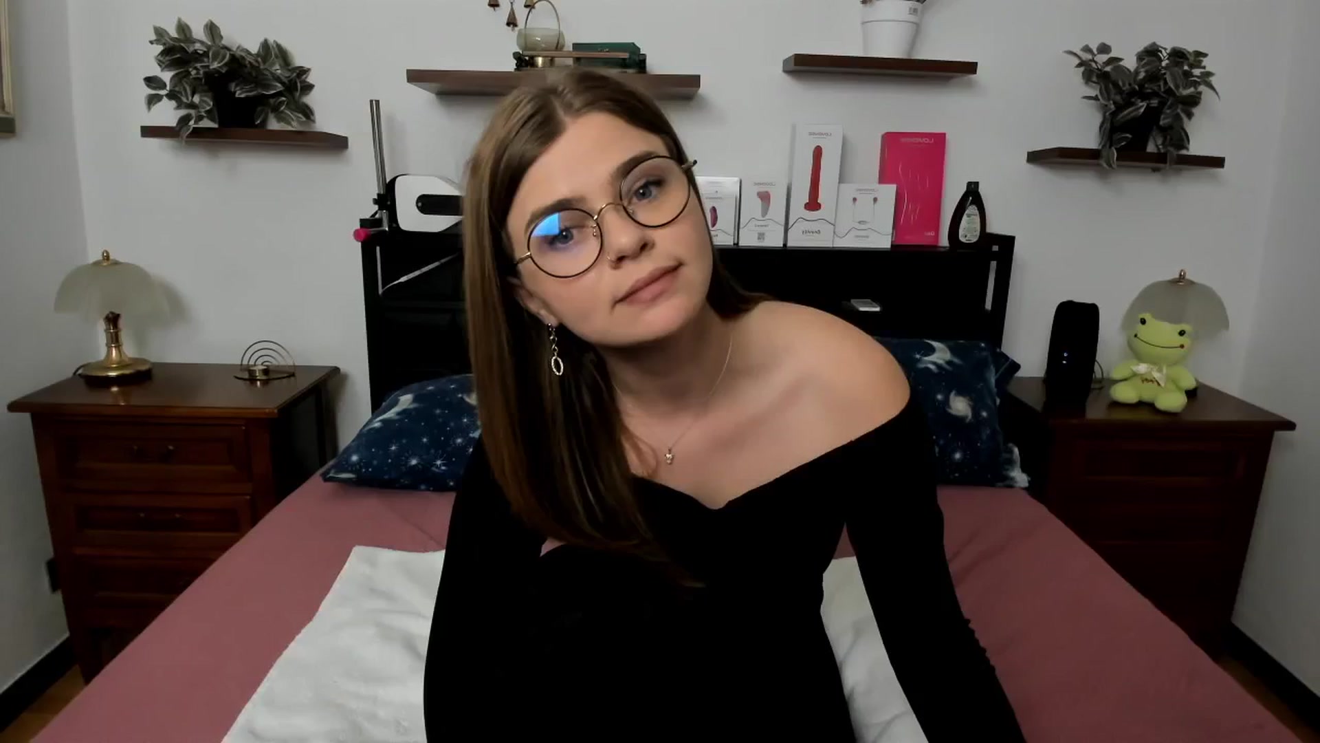 Gallery image thumbnail from SweetSinme's myfreecams stream on, 04/17/2026, 09:59 image 20 of 20