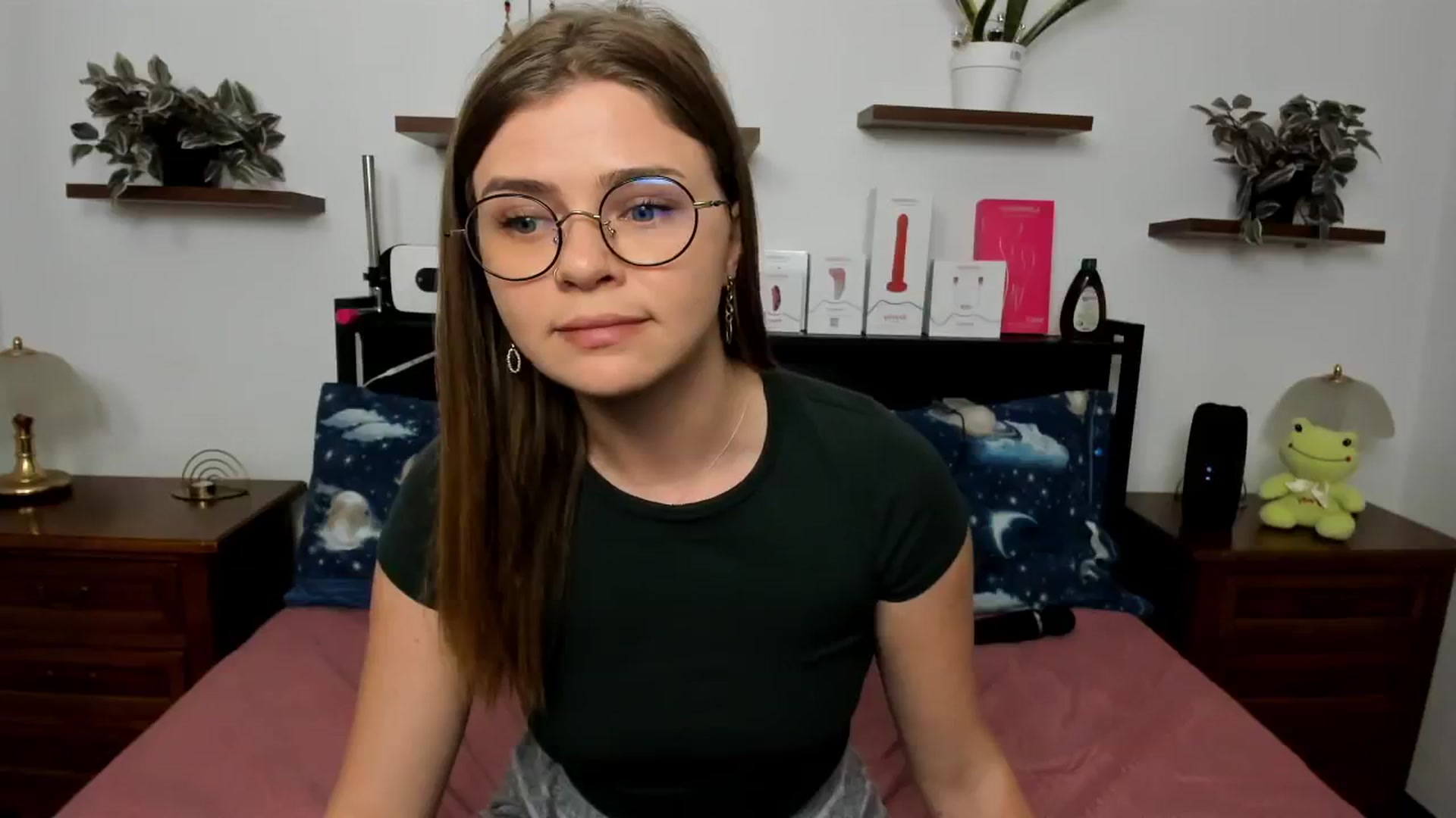 Gallery image thumbnail from SweetSinme's myfreecams stream on, 04/20/2026, 09:20 image 19 of 20
