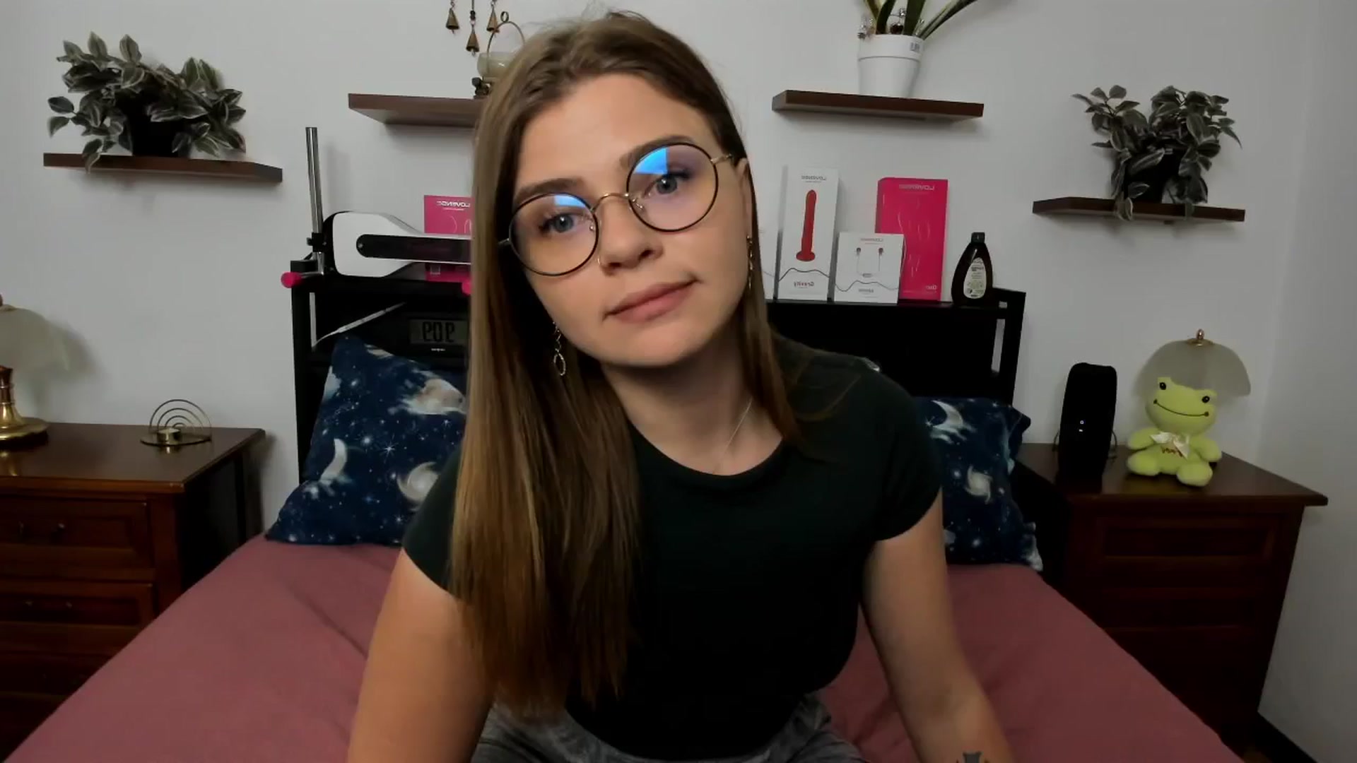 Gallery image thumbnail from SweetSinme's myfreecams stream on, 04/20/2026, 09:20 image 2 of 20
