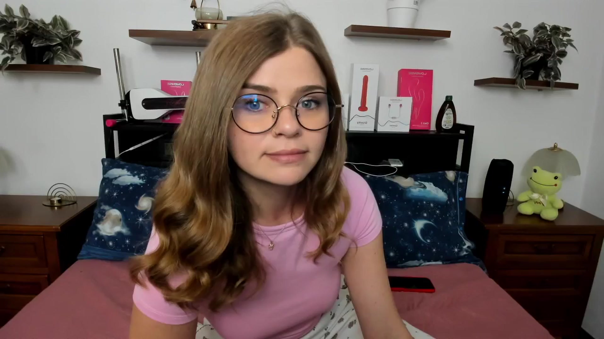 Gallery image thumbnail from SweetSinme's myfreecams stream on, 04/22/2026, 13:26 image 5 of 20