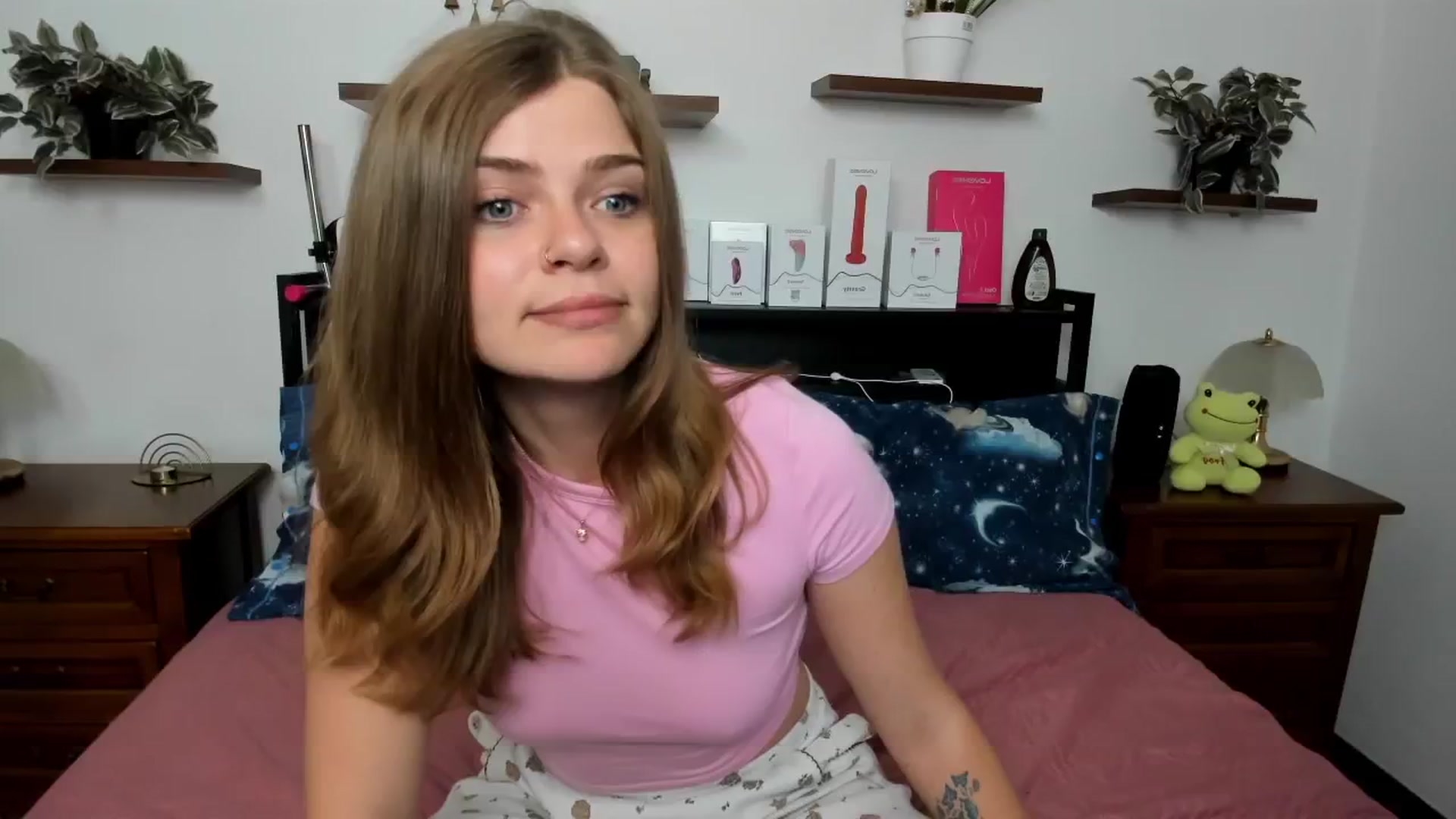 Gallery image thumbnail from SweetSinme's myfreecams stream on, 04/23/2026, 10:09 image 1 of 20