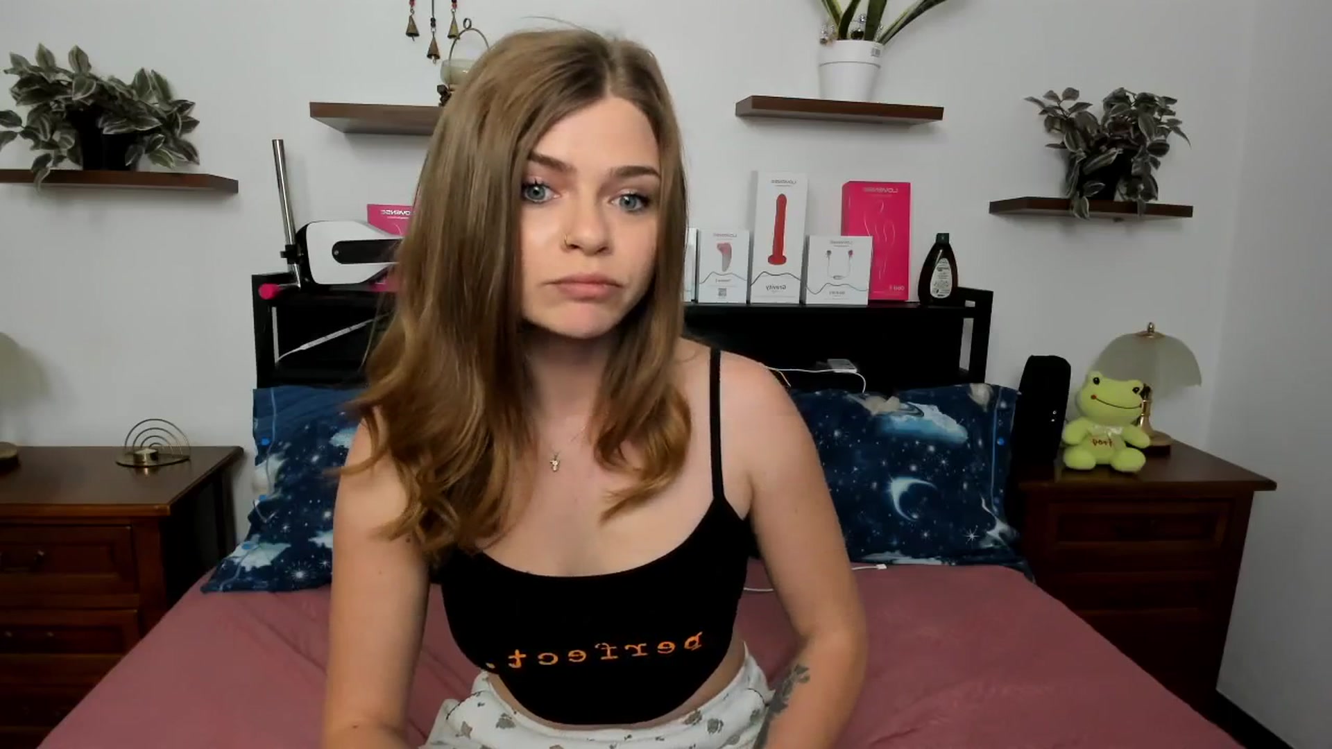 Gallery image thumbnail from SweetSinme's myfreecams stream on, 04/24/2026, 11:26 image 6 of 20