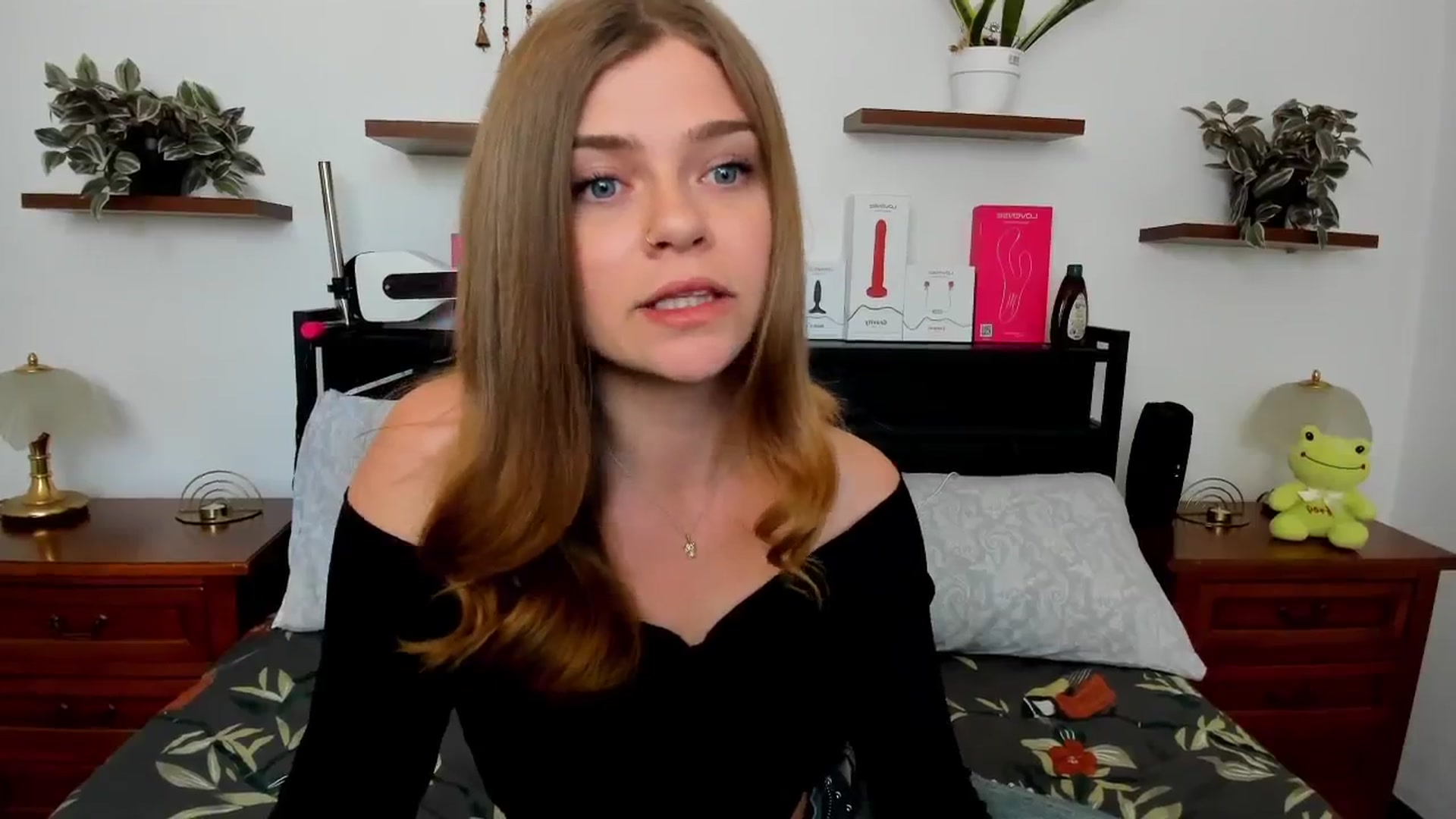 Gallery image thumbnail from SweetSinme's myfreecams stream on, 05/01/2026, 15:39 image 6 of 20