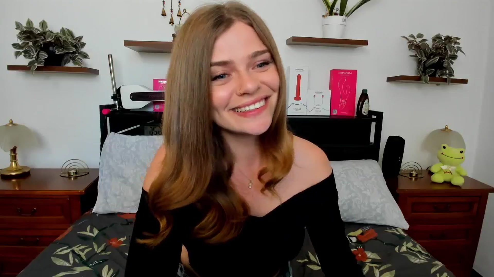 Gallery image thumbnail from SweetSinme's myfreecams stream on, 05/01/2026, 15:39 image 7 of 20
