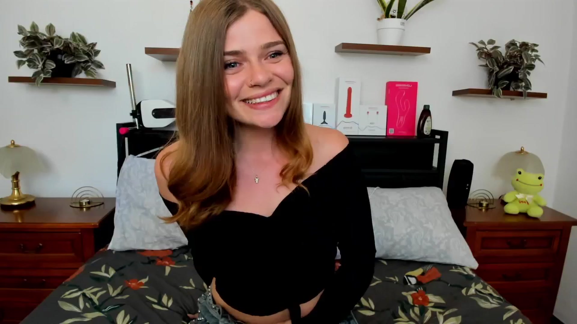 Gallery image thumbnail from SweetSinme's myfreecams stream on, 05/01/2026, 15:39 image 10 of 20