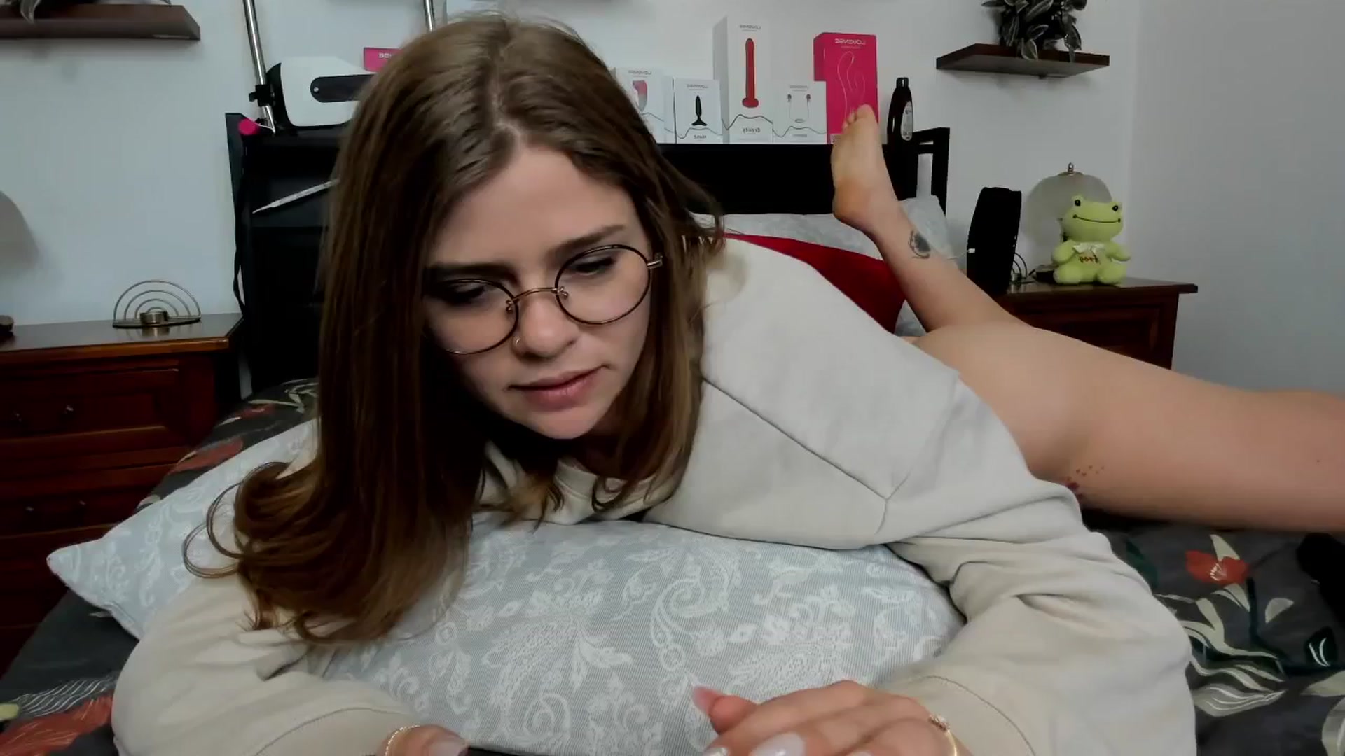 Gallery image thumbnail from SweetSinme's myfreecams stream on, 05/03/2026, 11:24 image 14 of 20