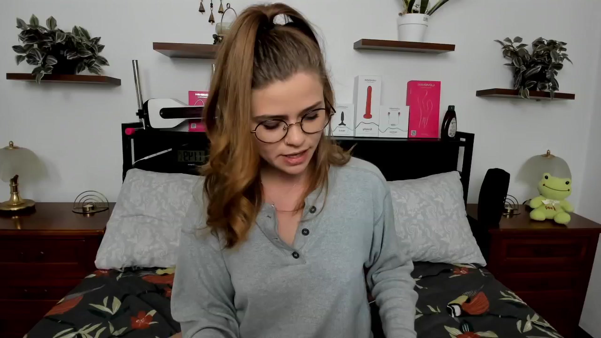 Gallery image thumbnail from SweetSinme's myfreecams stream on, 05/04/2026, 10:13 image 19 of 20
