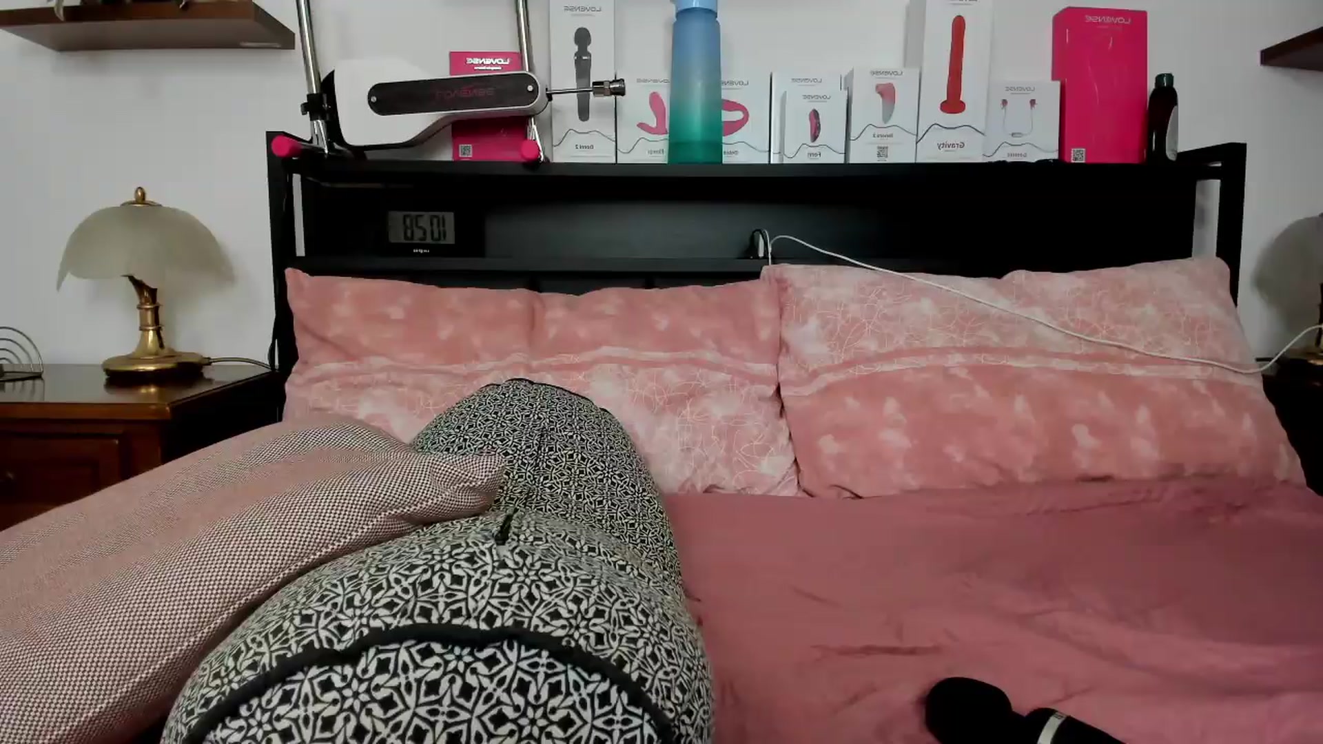 Gallery image thumbnail from SweetSinme's myfreecams stream on, 05/28/2026, 08:40 image 20 of 20