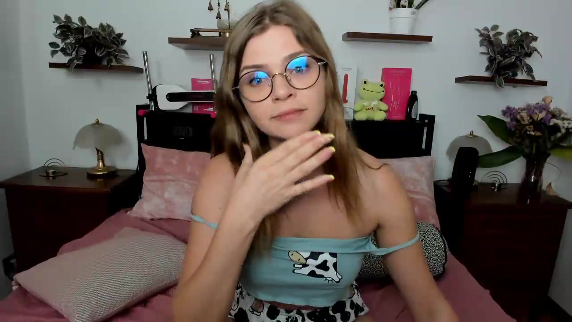 Gallery image thumbnail from SweetSinme's myfreecams stream on, 06/03/2026, 11:29 image 9 of 20