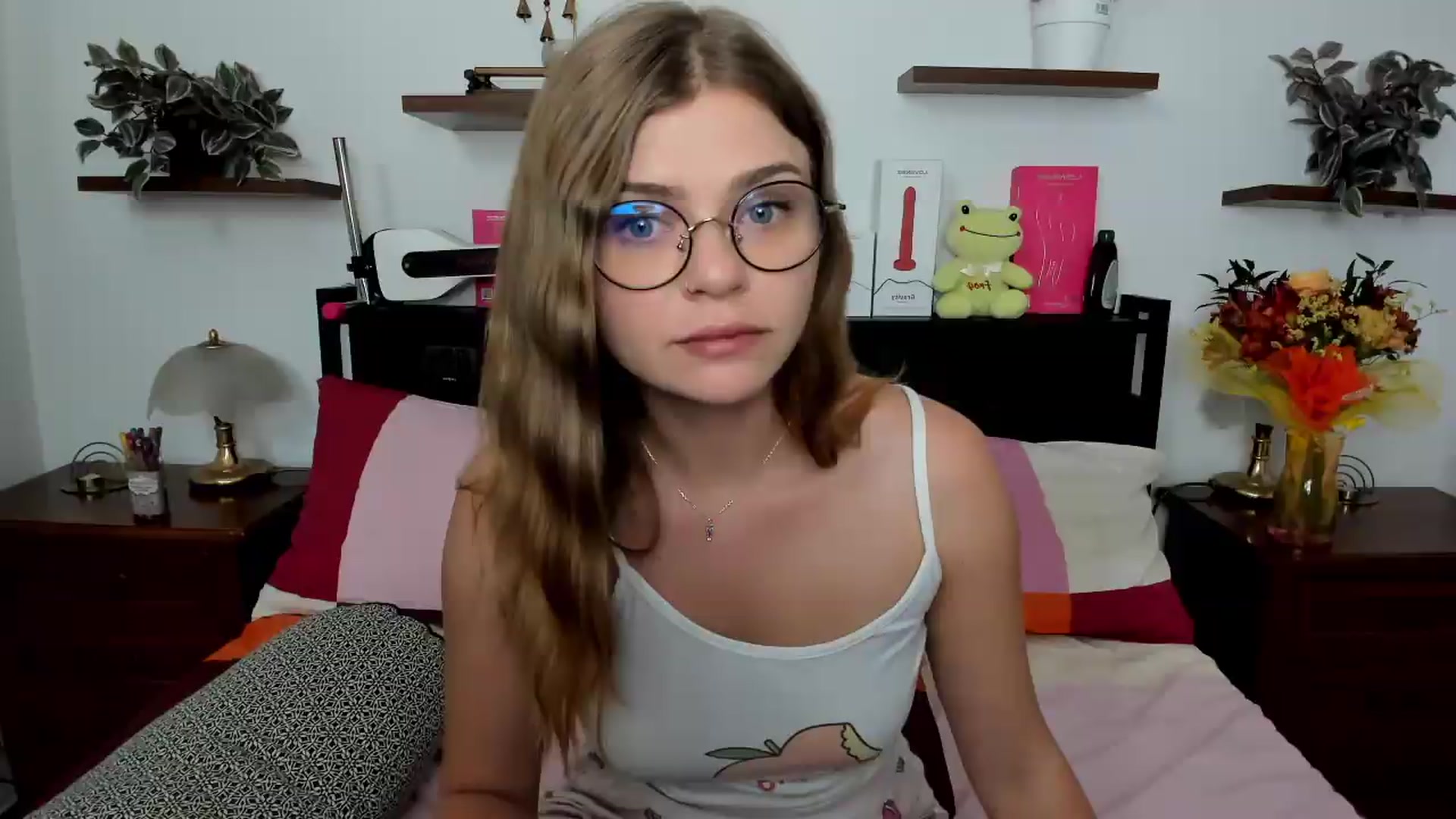 Gallery image thumbnail from SweetSinme's myfreecams stream on, 06/06/2026, 08:17 image 19 of 20