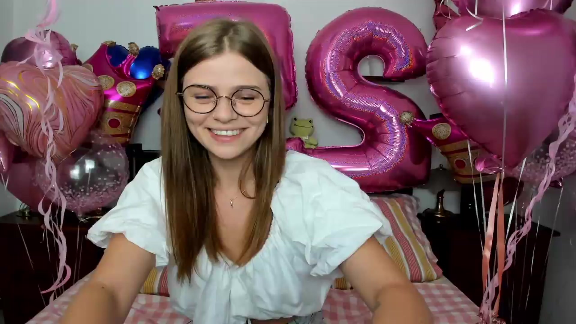Gallery image thumbnail from SweetSinme's myfreecams stream on, 08/01/2026, 08:31 image 1 of 20