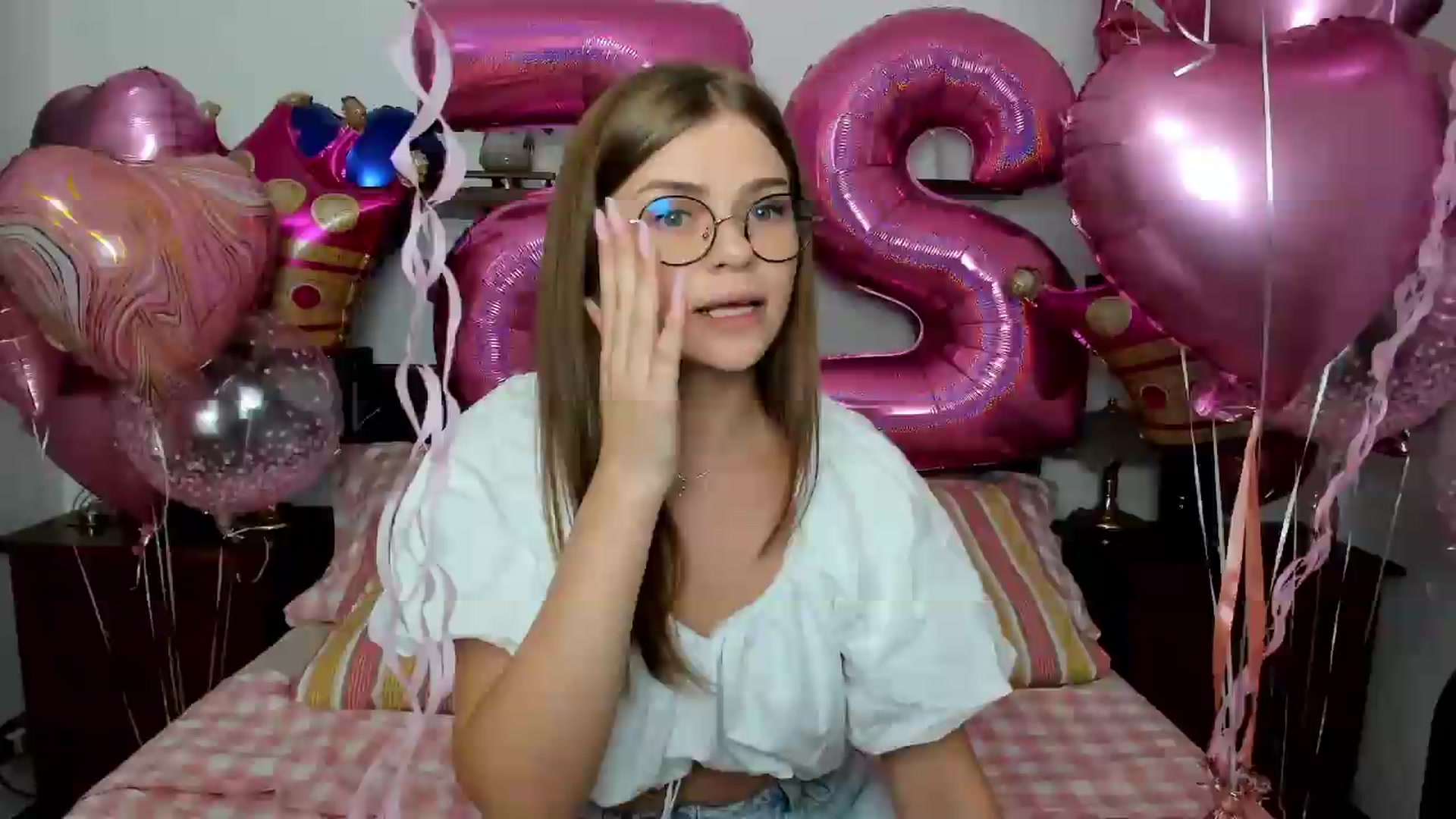 Gallery image thumbnail from SweetSinme's myfreecams stream on, 08/01/2026, 08:31 image 5 of 20