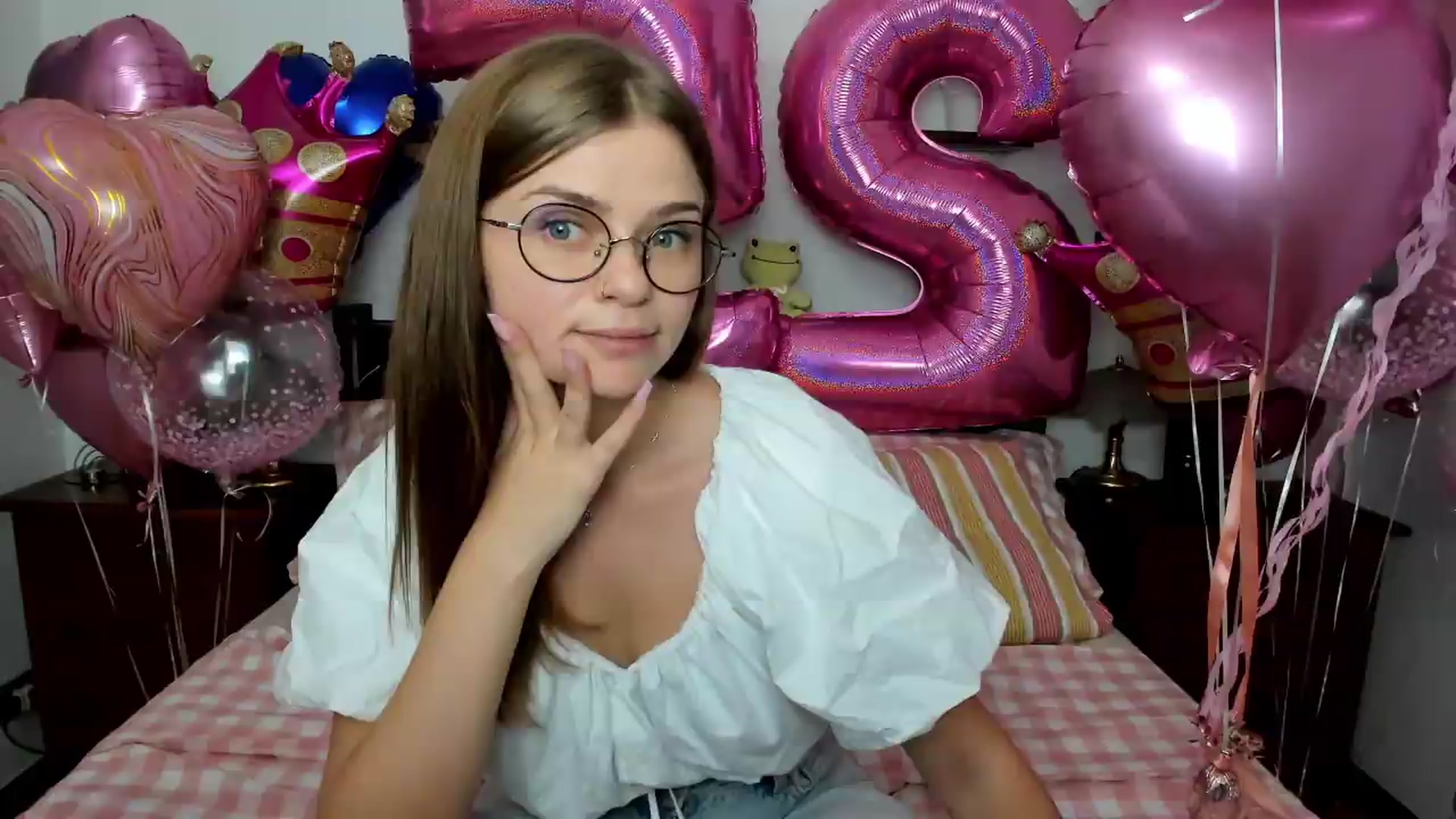 Gallery image thumbnail from SweetSinme's myfreecams stream on, 08/01/2026, 08:31 image 10 of 20