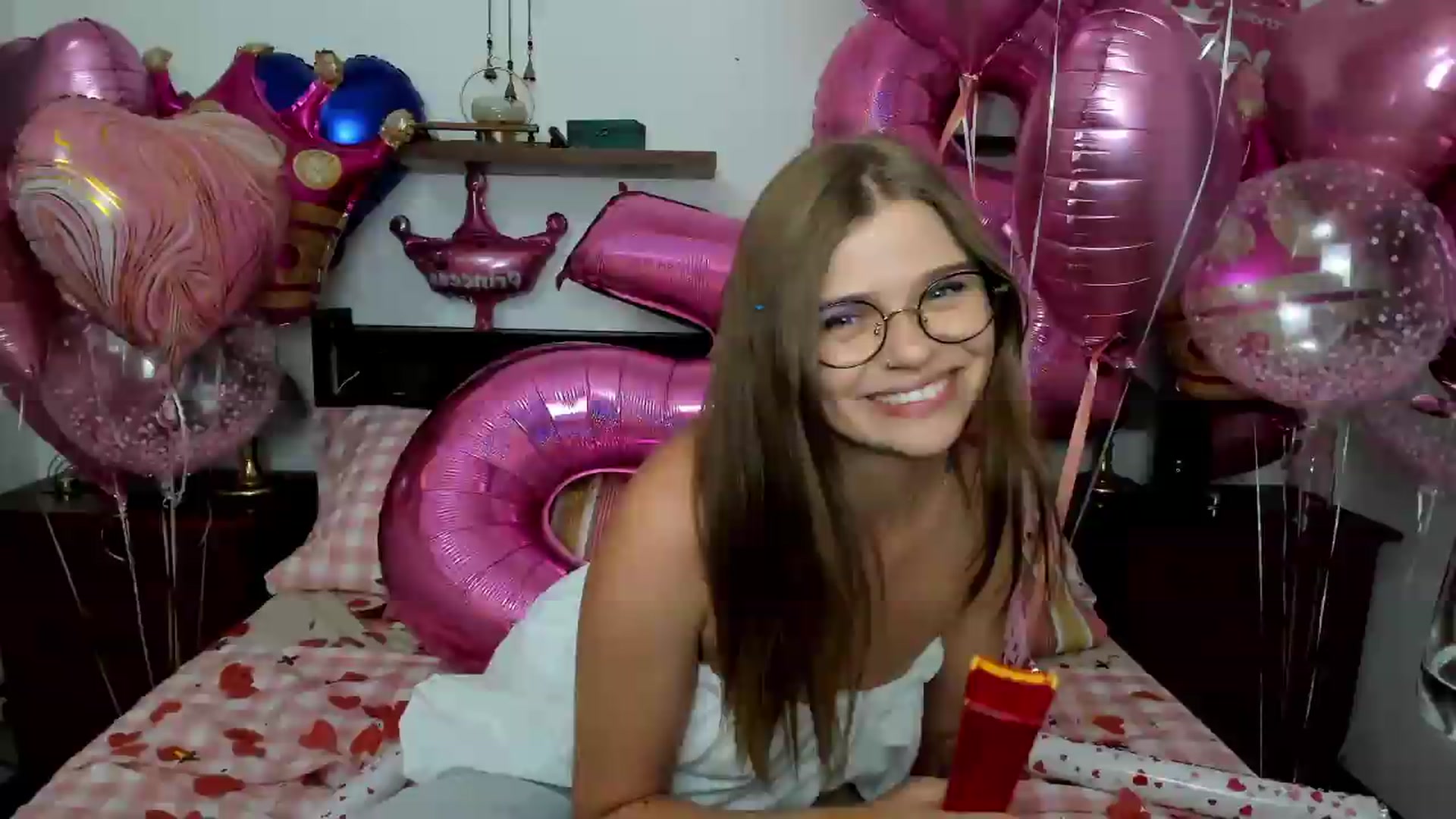 Gallery image thumbnail from SweetSinme's myfreecams stream on, 08/01/2026, 10:45 image 15 of 20