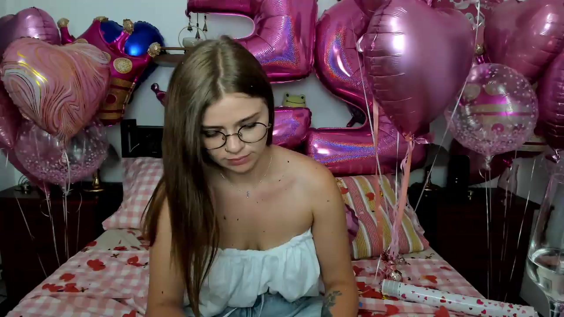 Gallery image thumbnail from SweetSinme's myfreecams stream on, 08/01/2026, 10:45 image 20 of 20