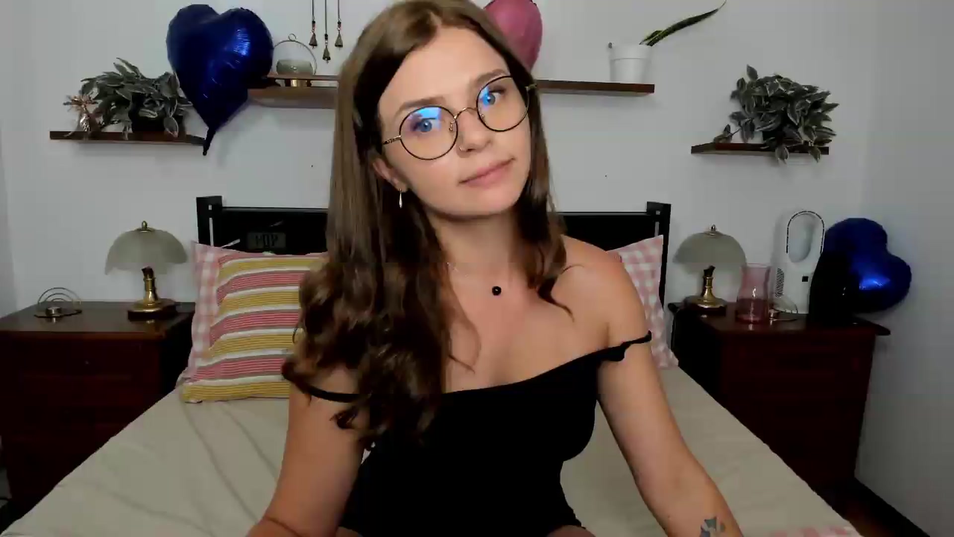 Gallery image thumbnail from SweetSinme's myfreecams stream on, 09/01/2026, 08:17 image 2 of 20
