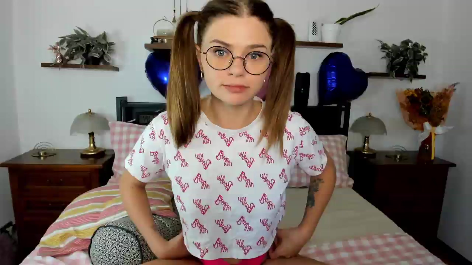 Gallery image thumbnail from SweetSinme's myfreecams stream on, 09/21/2026, 11:18 image 7 of 20