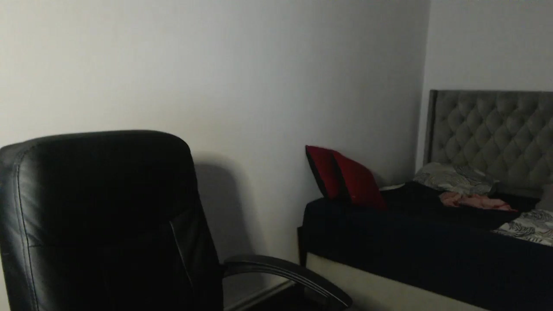 Gallery image thumbnail from SweetSmileXx's myfreecams stream on, 08/26/2024, 14:50 image 16 of 20