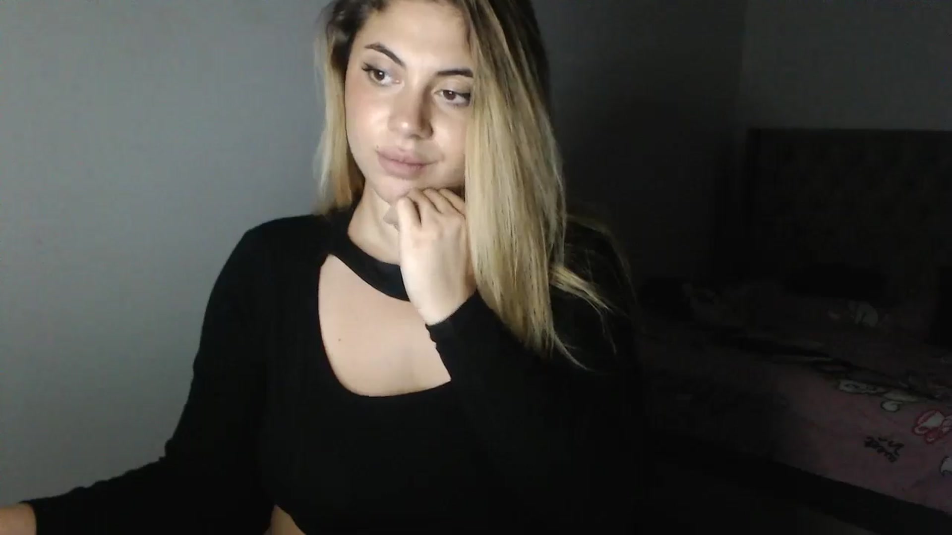 Gallery image thumbnail from SweetSmileXx's myfreecams stream on, 09/02/2024, 24:38 image 19 of 20
