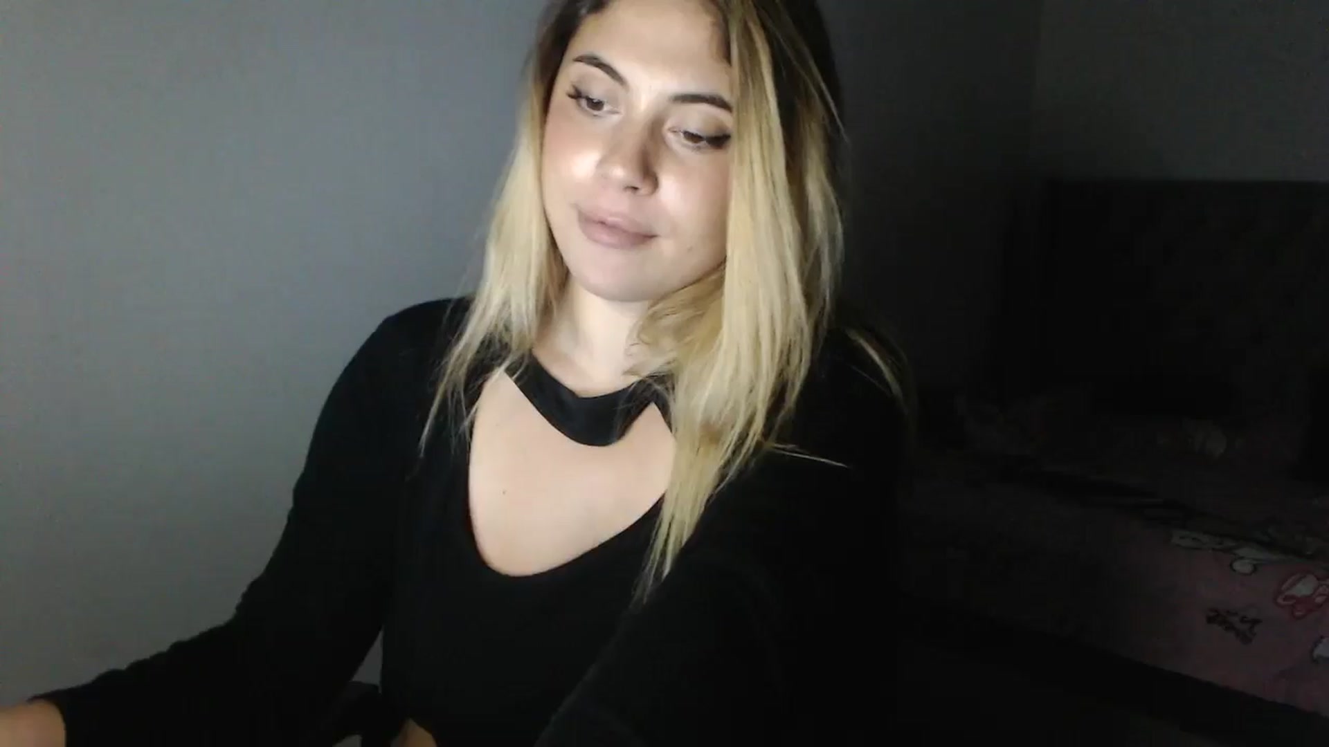 Gallery image thumbnail from SweetSmileXx's myfreecams stream on, 09/02/2024, 24:38 image 20 of 20