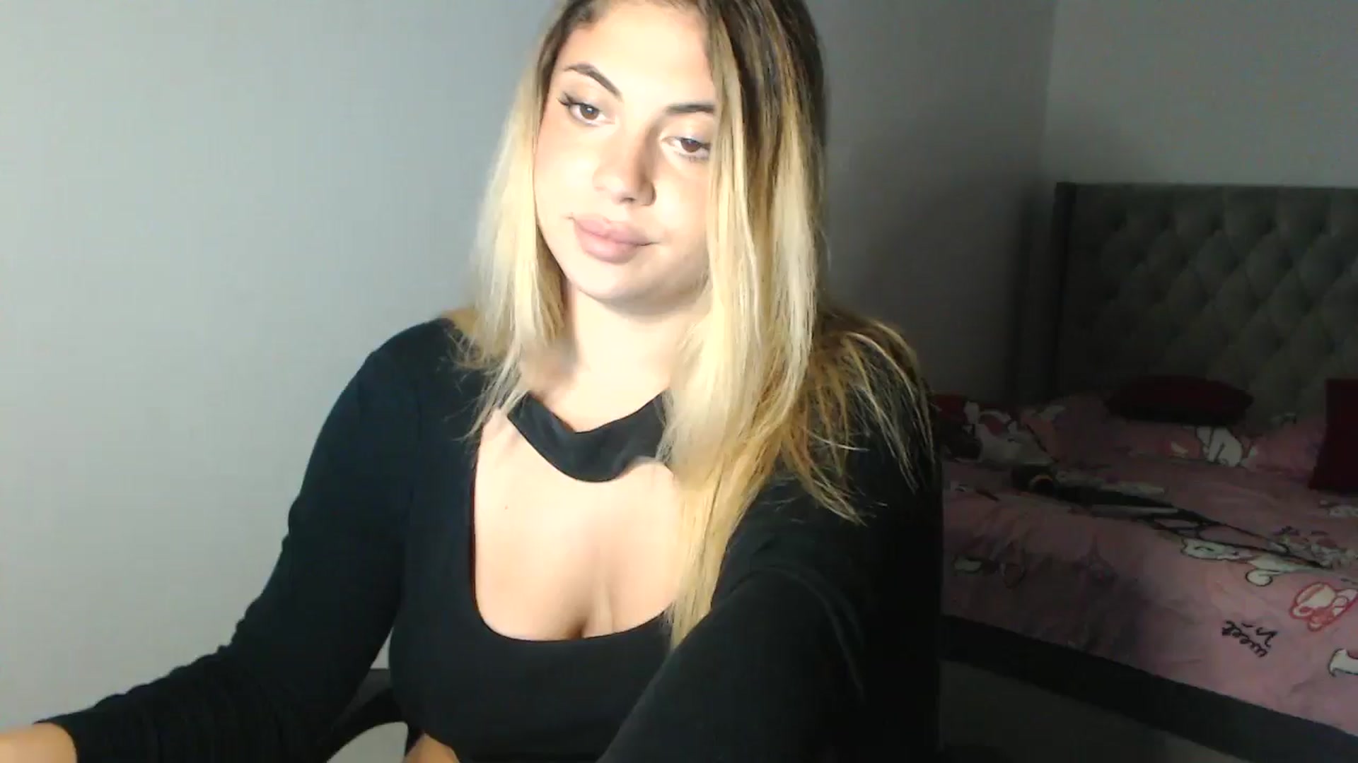 Gallery image thumbnail from SweetSmileXx's myfreecams stream on, 09/02/2024, 24:38 image 8 of 20