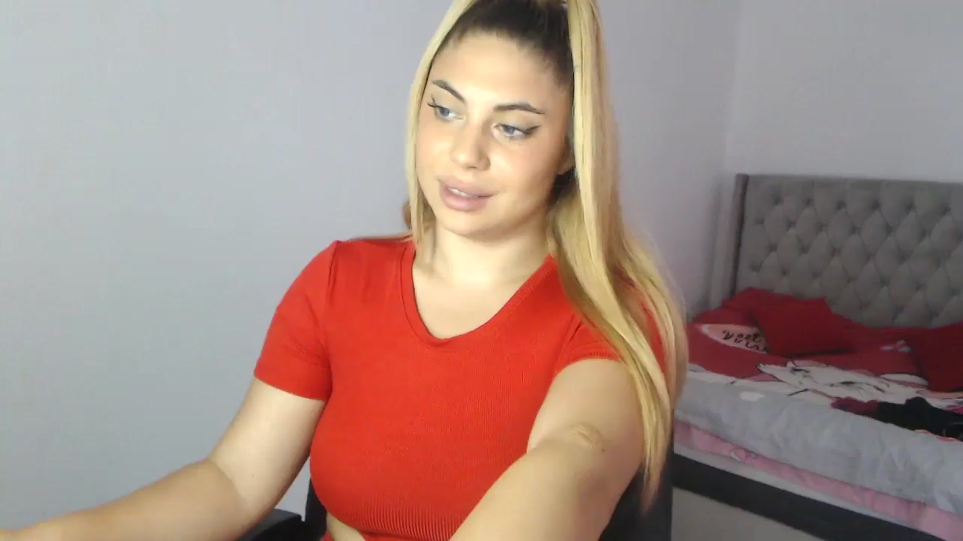 Gallery image thumbnail from SweetSmileXx's myfreecams stream on, 09/03/2024, 14:00 image 5 of 20