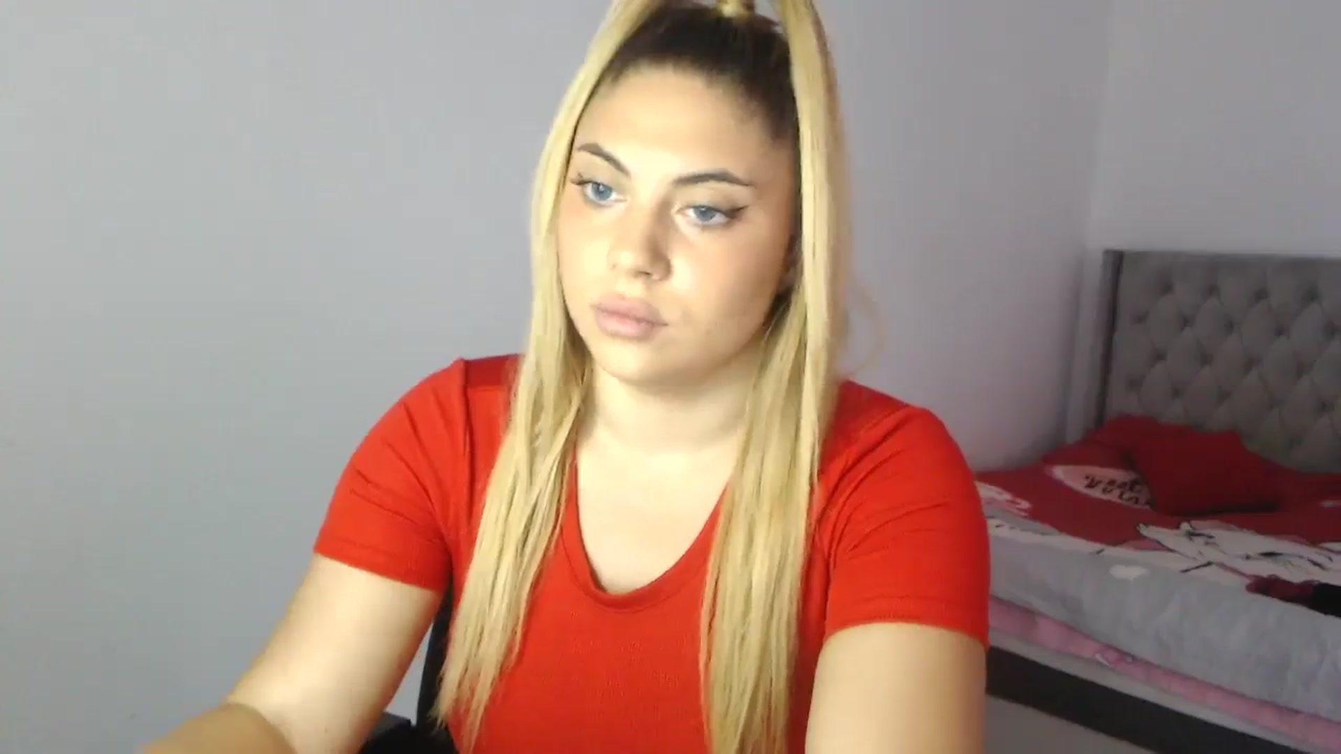 Gallery image thumbnail from SweetSmileXx's myfreecams stream on, 09/03/2024, 14:00 image 12 of 20