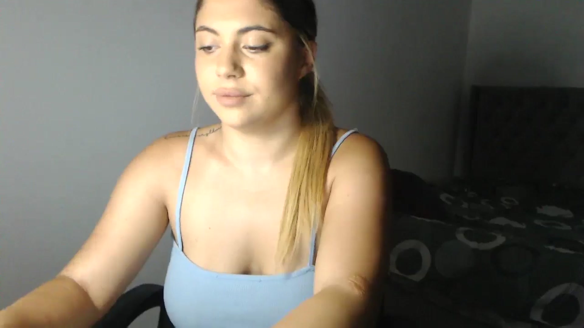 Gallery image thumbnail from SweetSmileXx's myfreecams stream on, 09/10/2024, 13:43 image 9 of 20